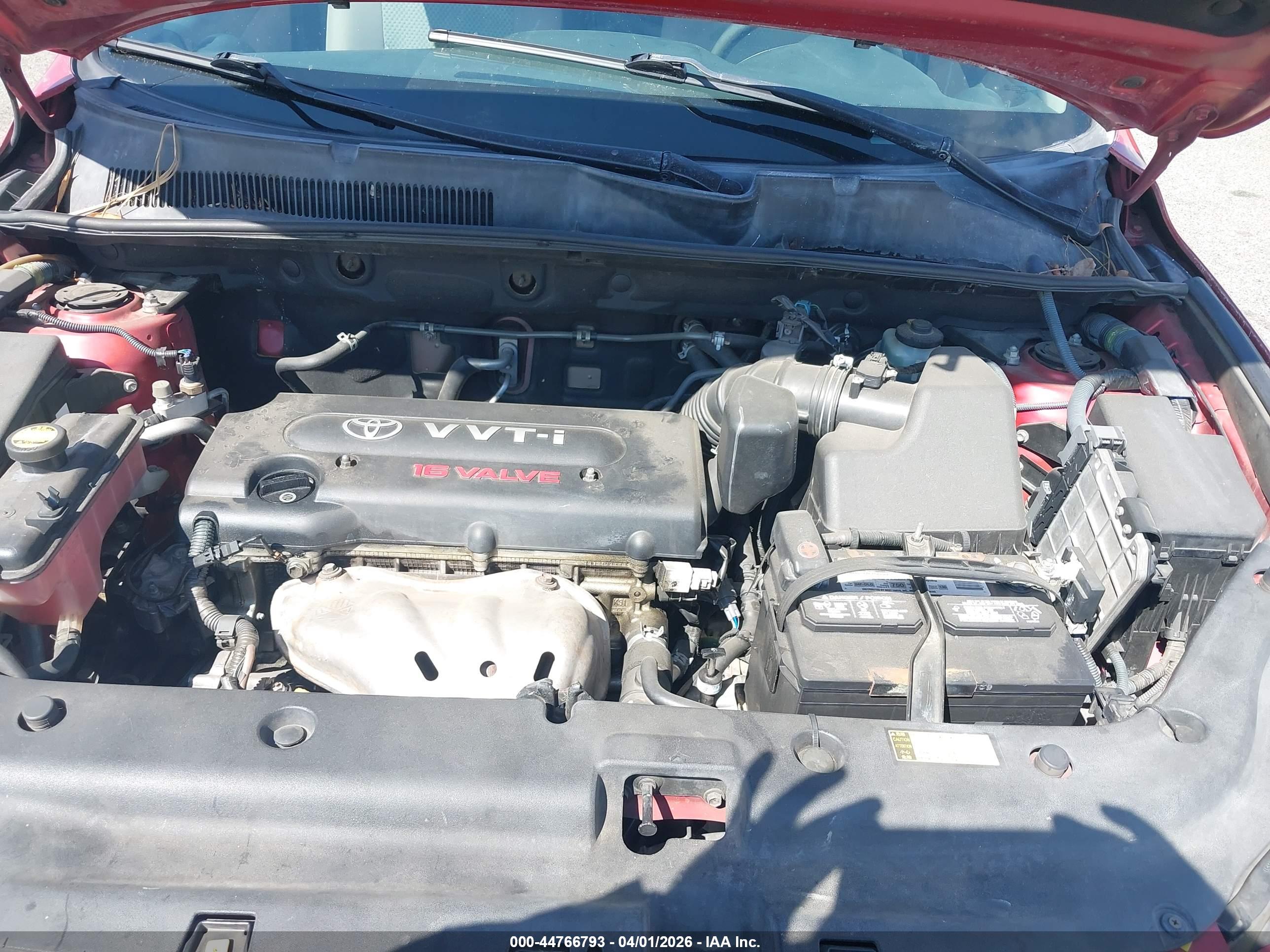 TOYOTA RAV4 image 10