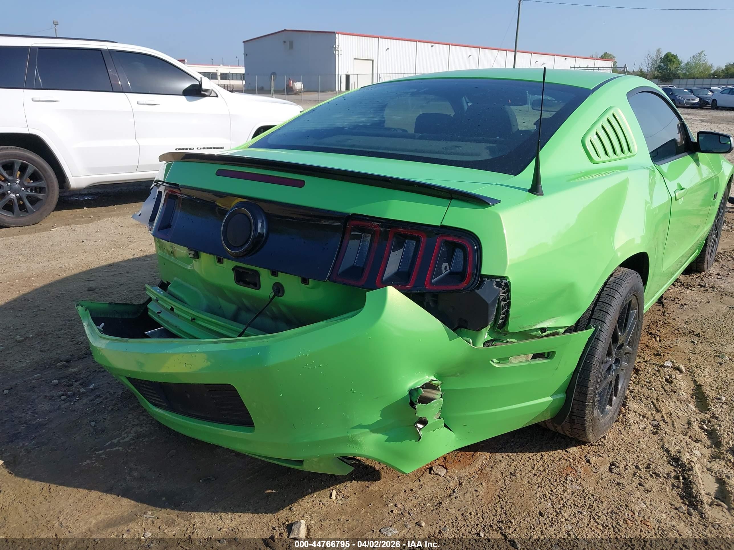 FORD MUSTANG image 6