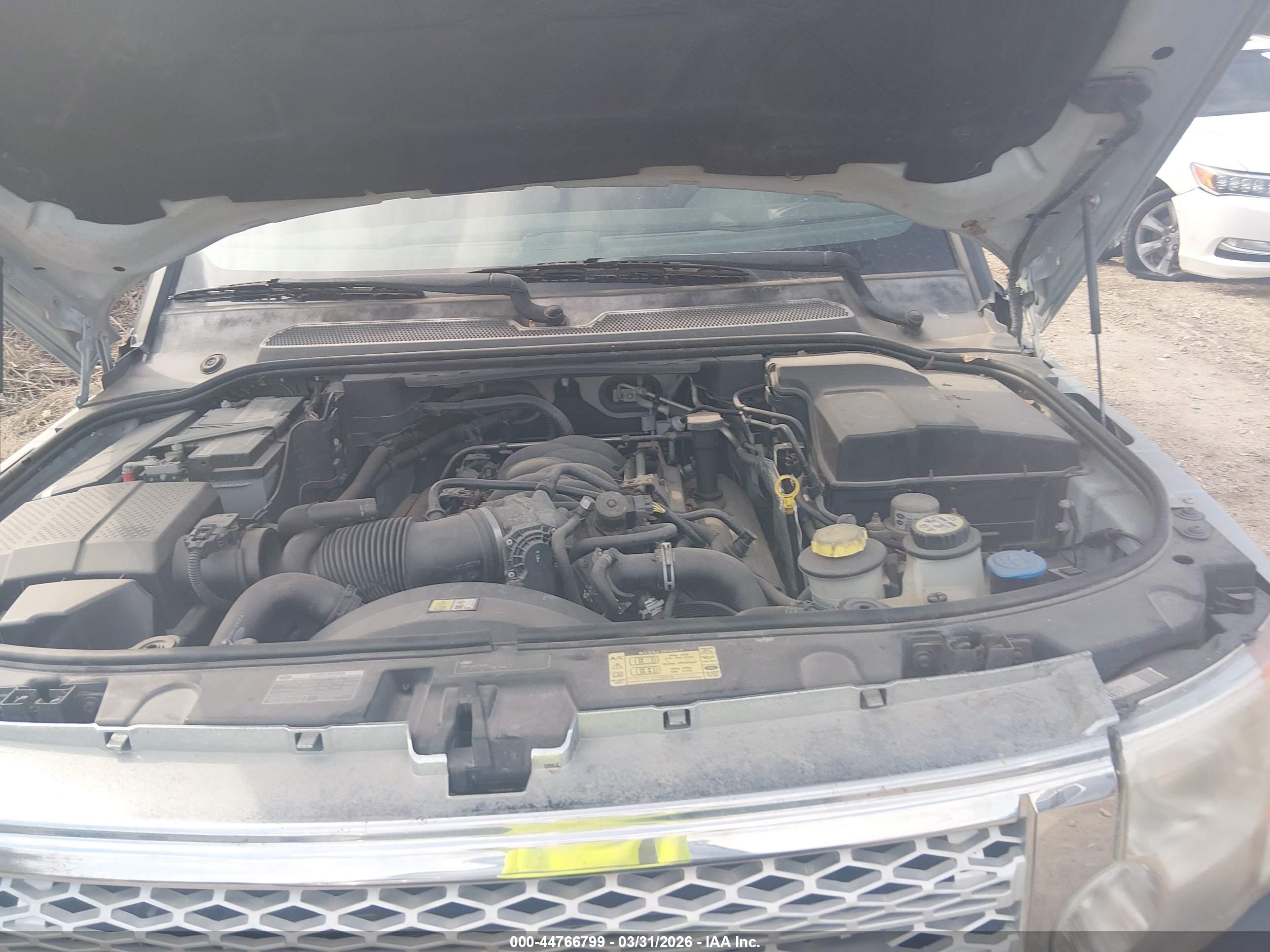 LAND ROVER image 10