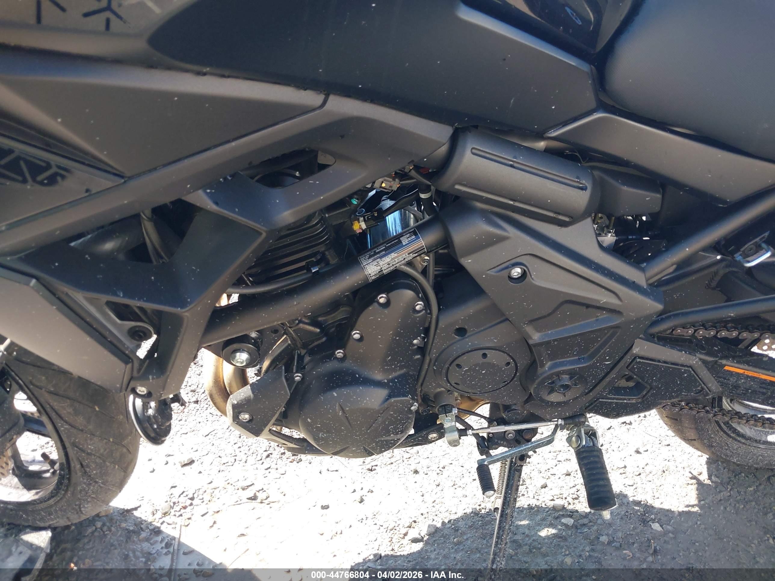 KAWASAKI KLE650 image 9