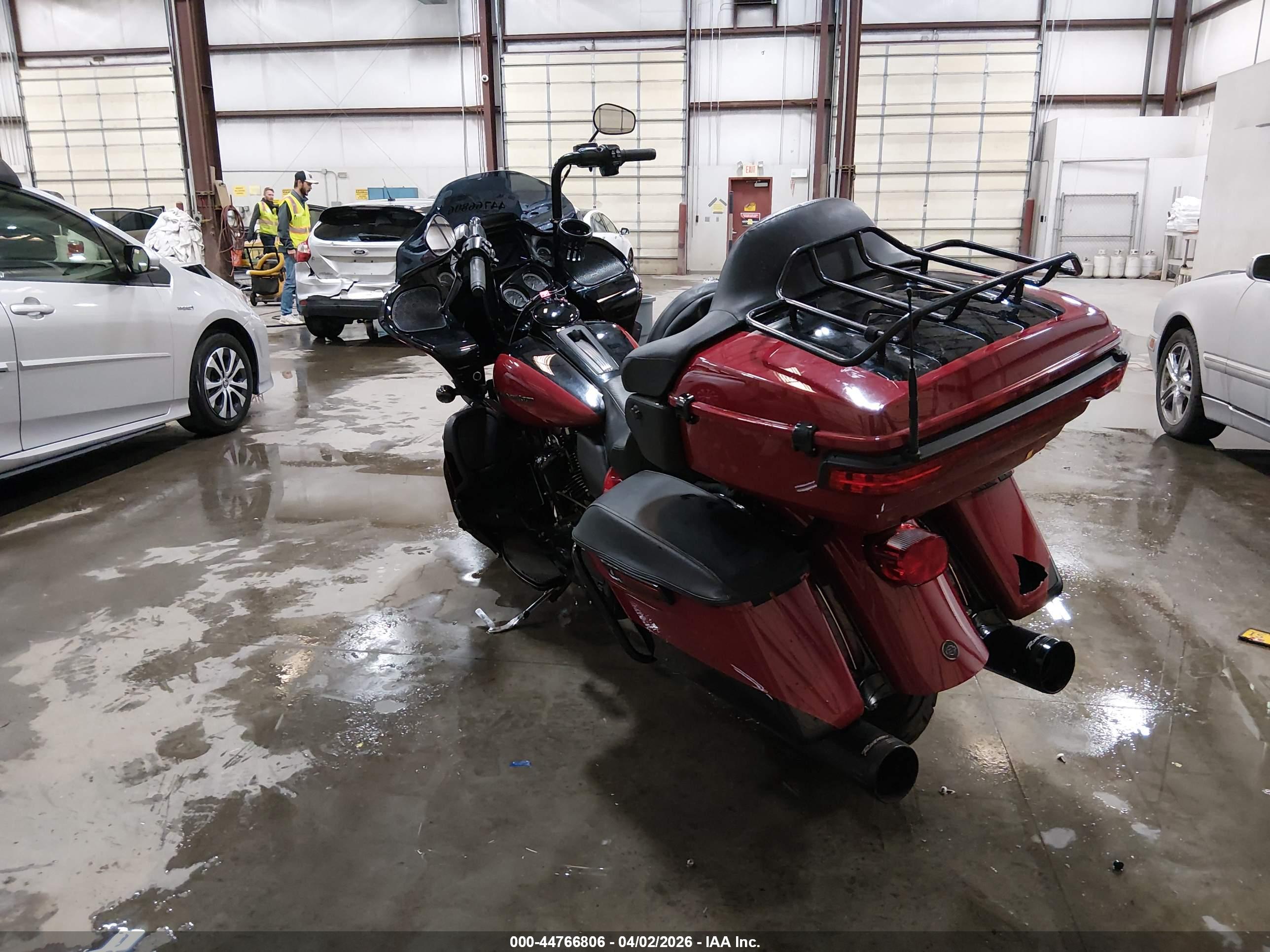 HARLEY-DAVIDSON FLTRK image 3