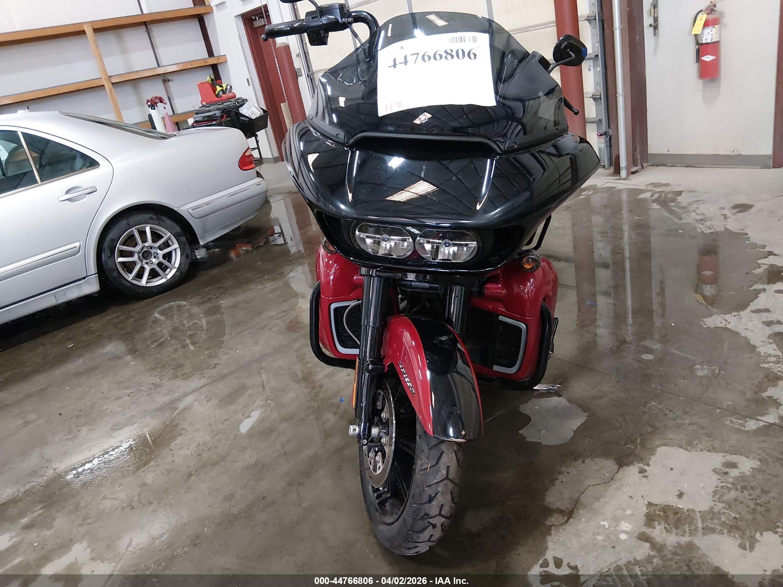 HARLEY-DAVIDSON FLTRK image 5