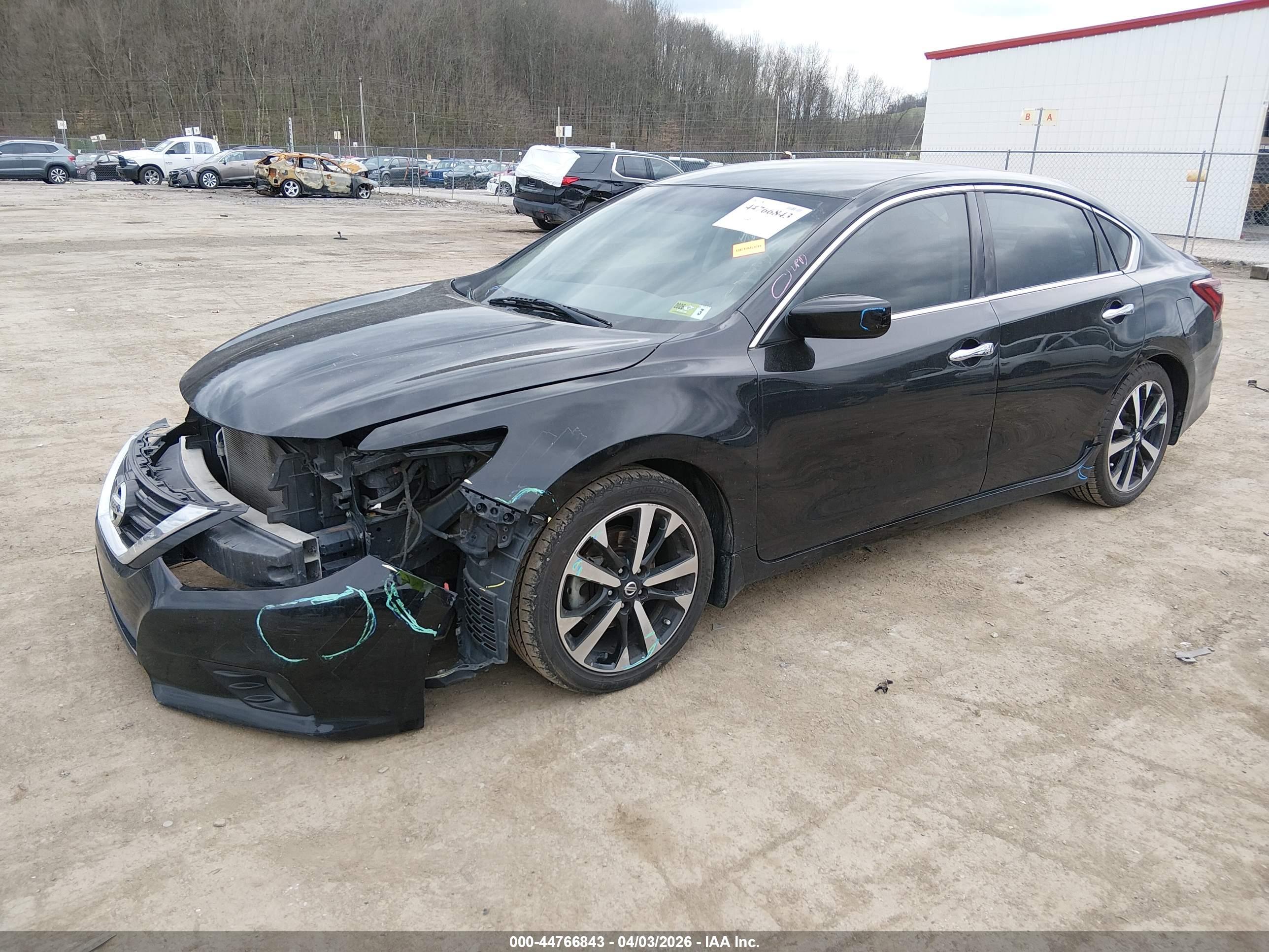 NISSAN ALTIMA image 2
