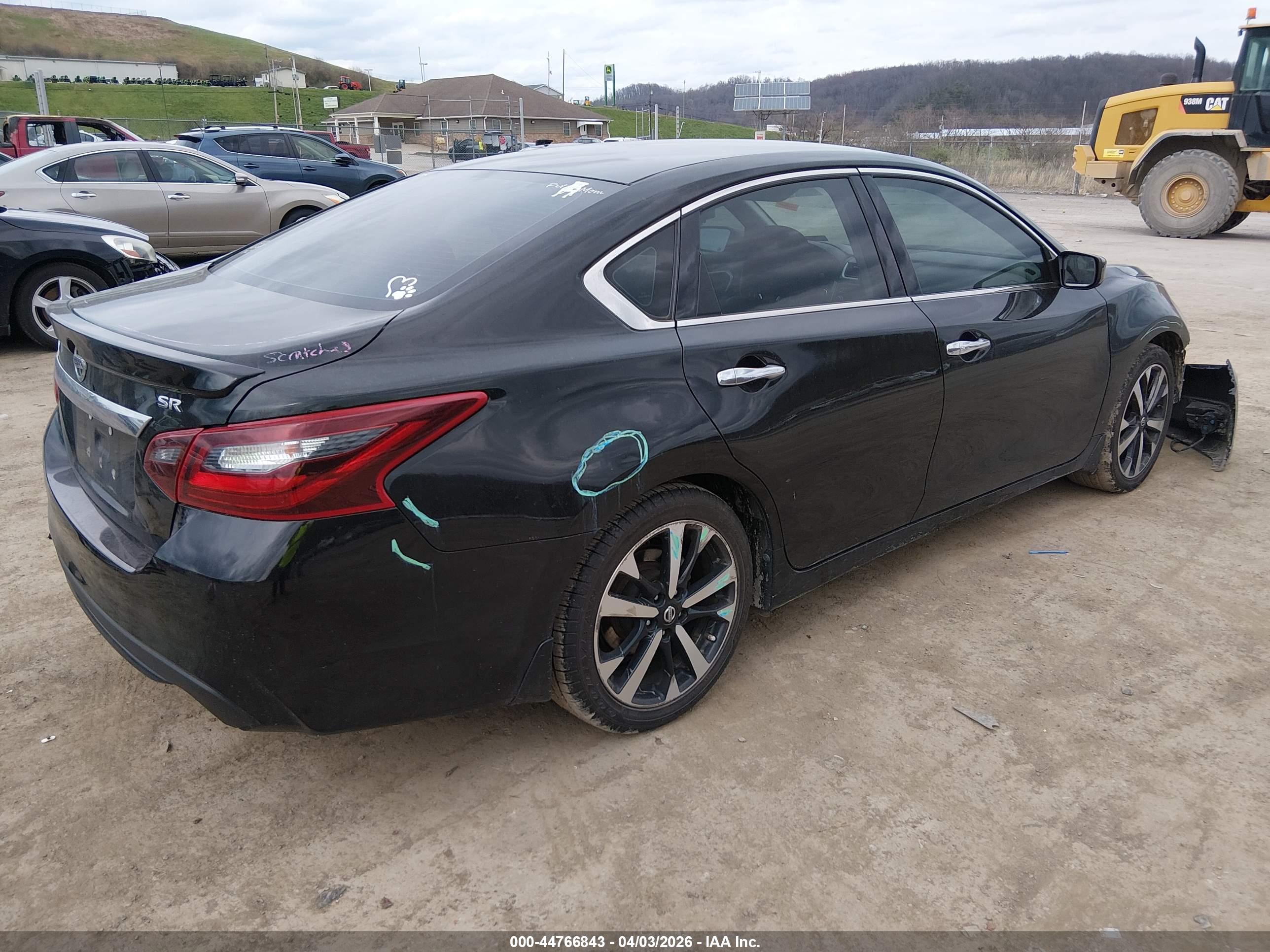 NISSAN ALTIMA image 4