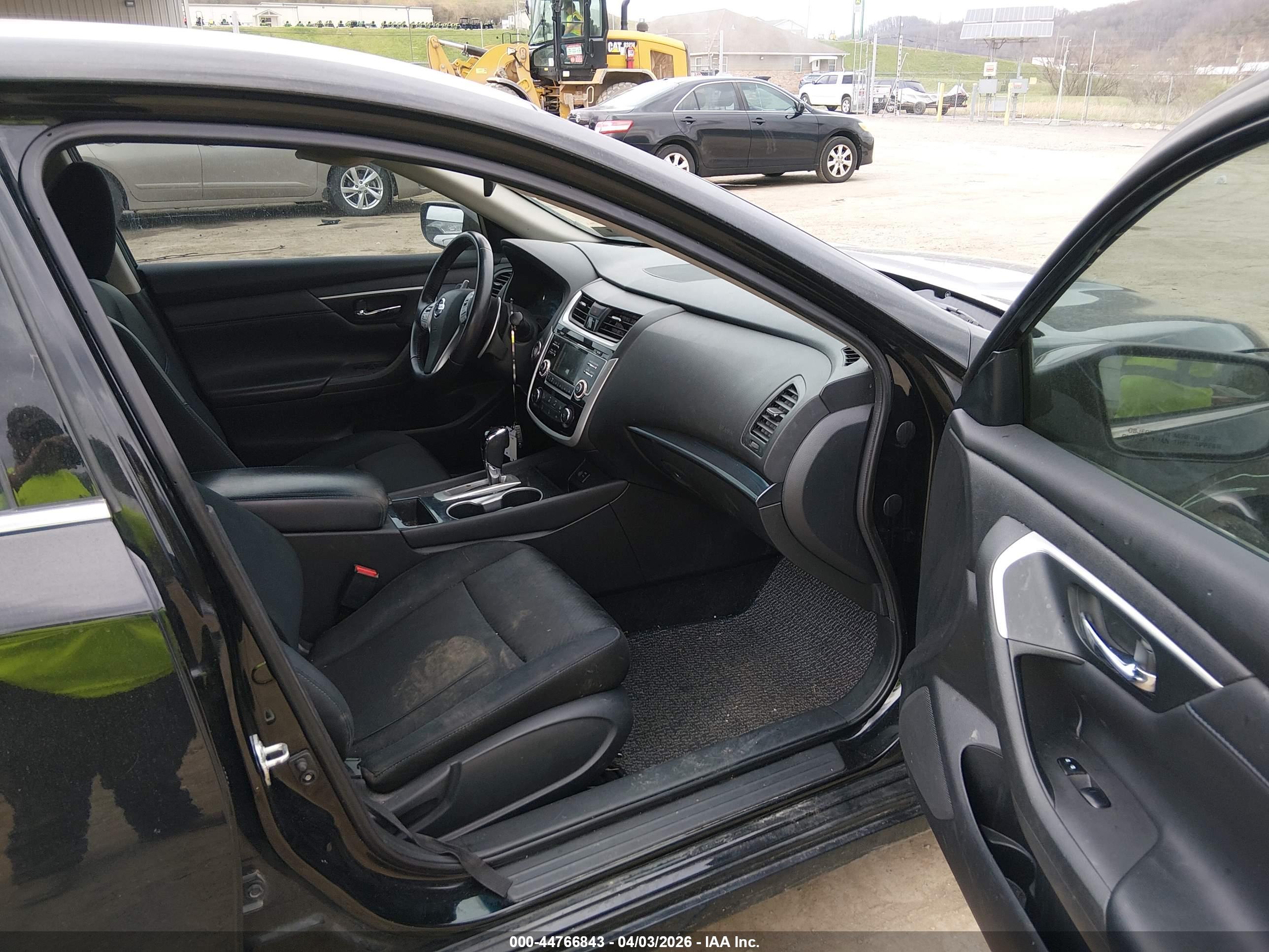 NISSAN ALTIMA image 5