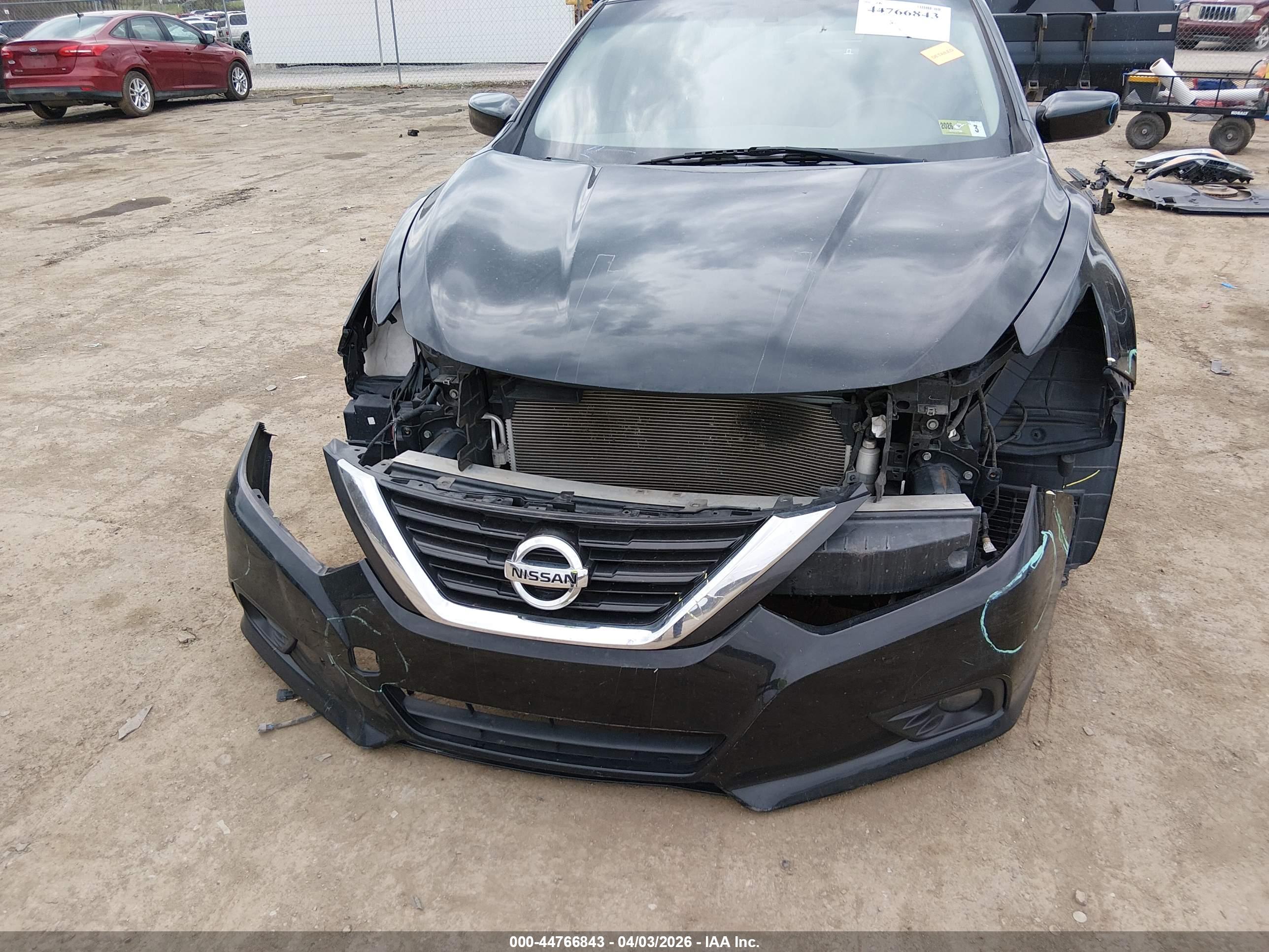 NISSAN ALTIMA image 6