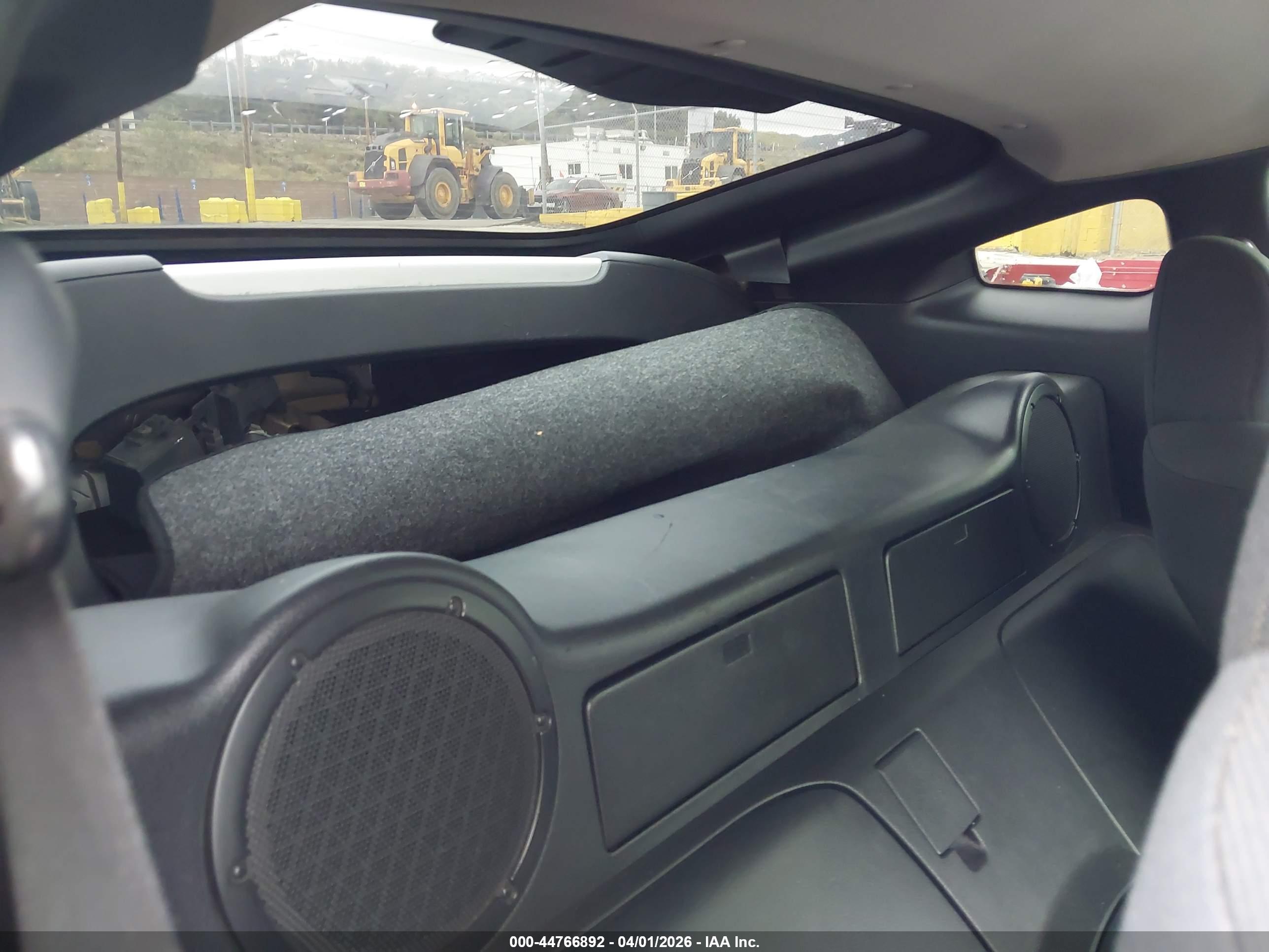 NISSAN 350Z image 8