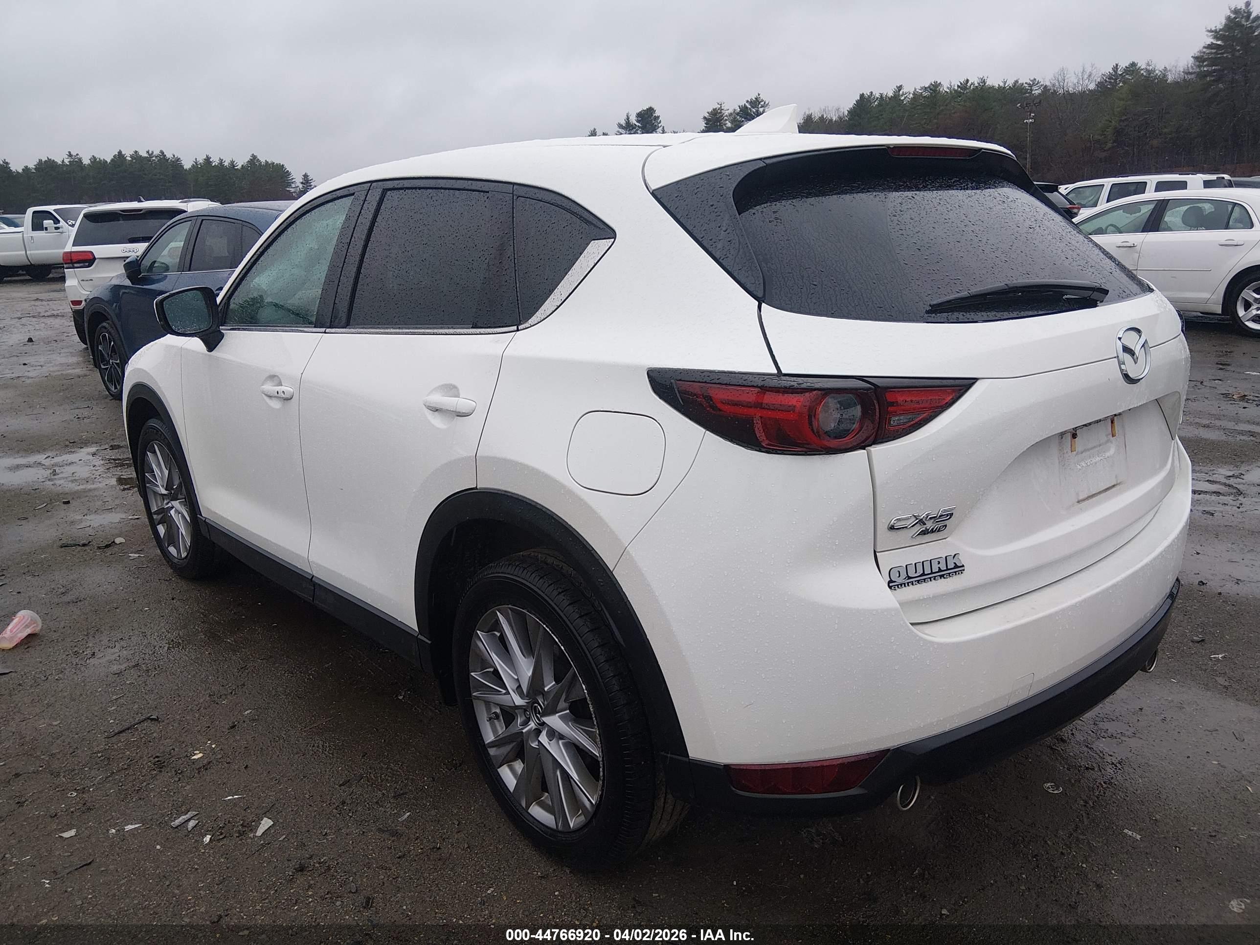 MAZDA CX-5 image 3