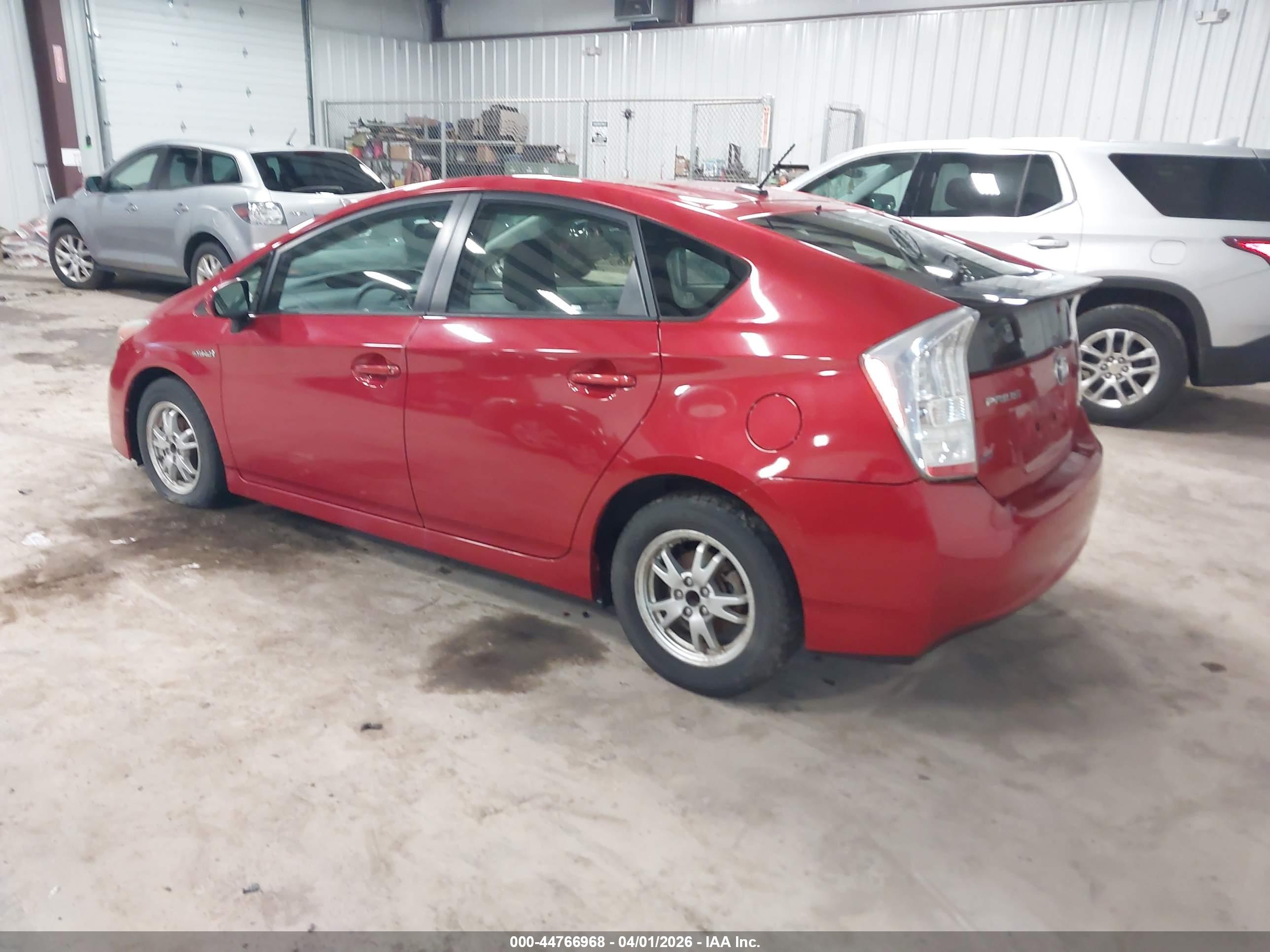 TOYOTA PRIUS image 3