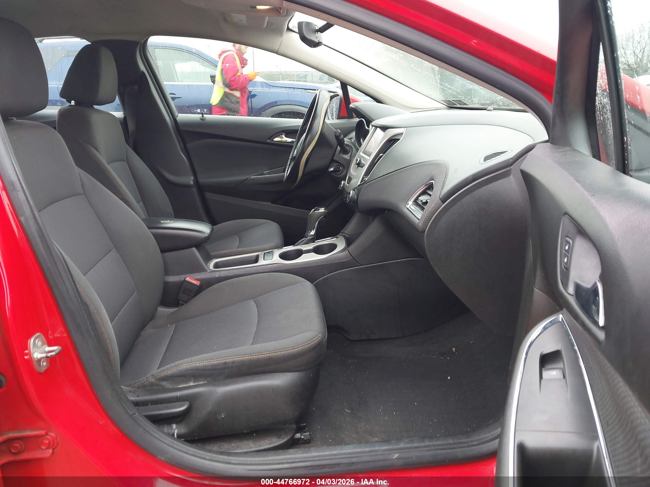 CHEVROLET CRUZE image 5
