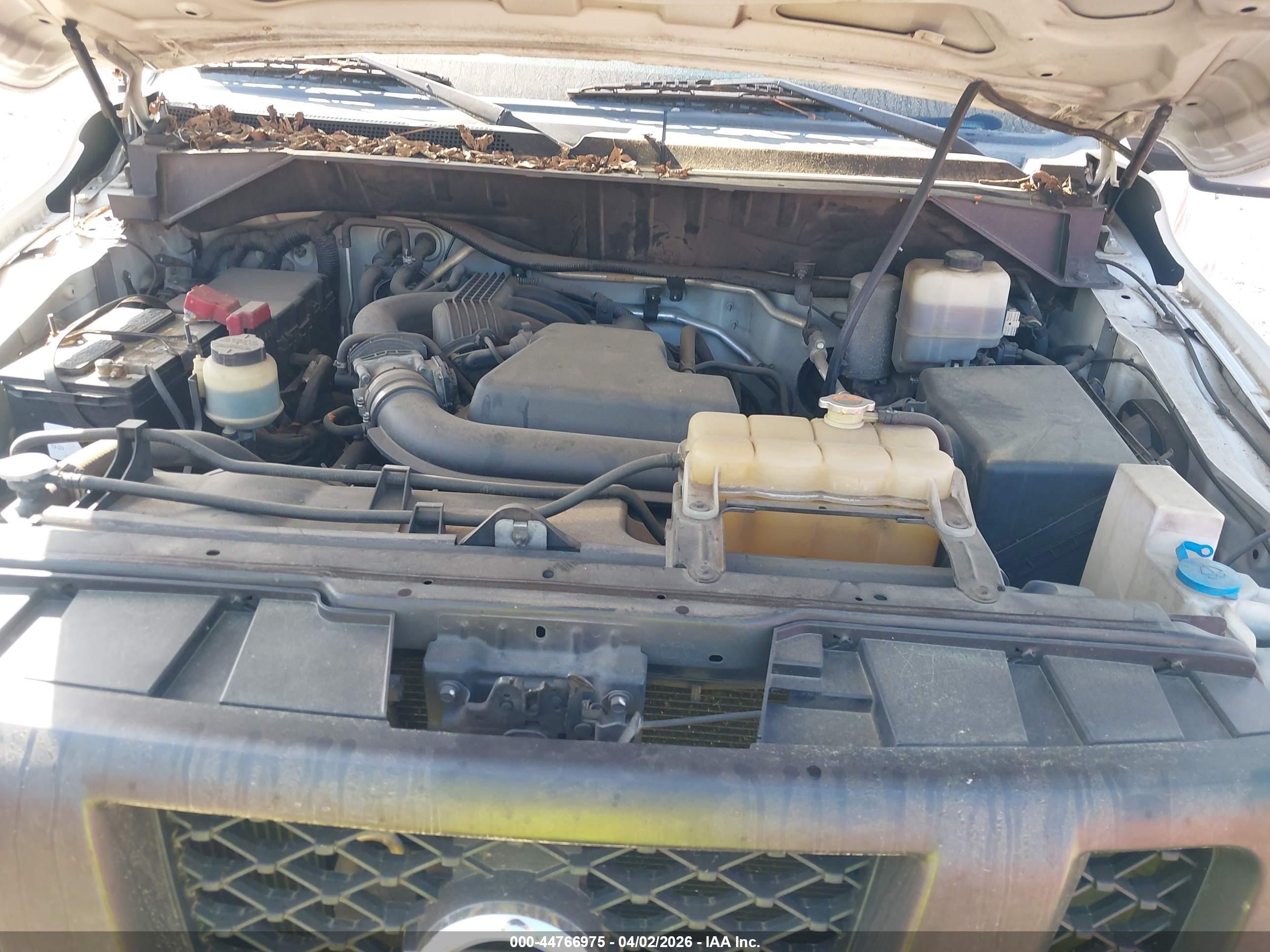 NISSAN NV image 10