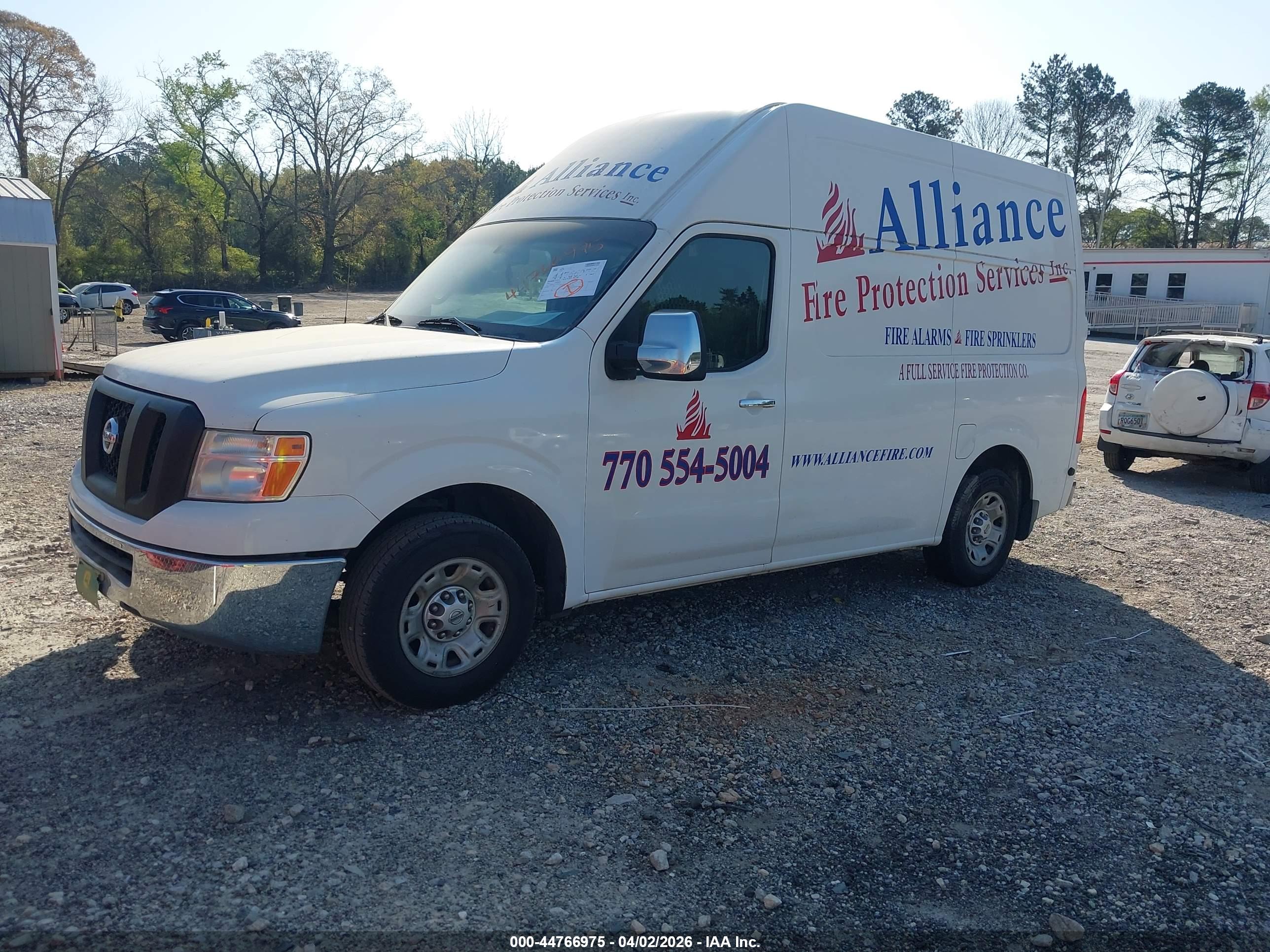 NISSAN NV image 2