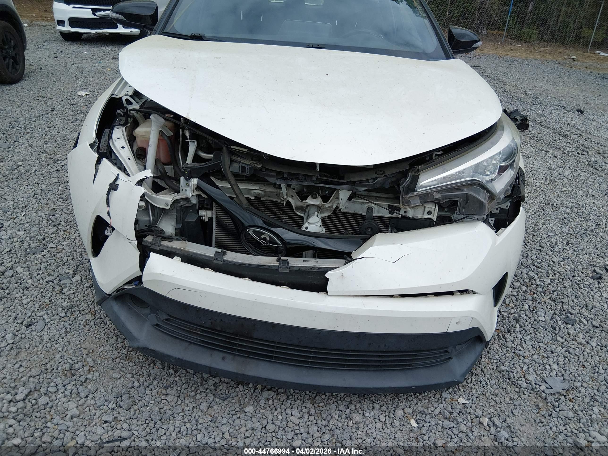 TOYOTA C-HR image 6