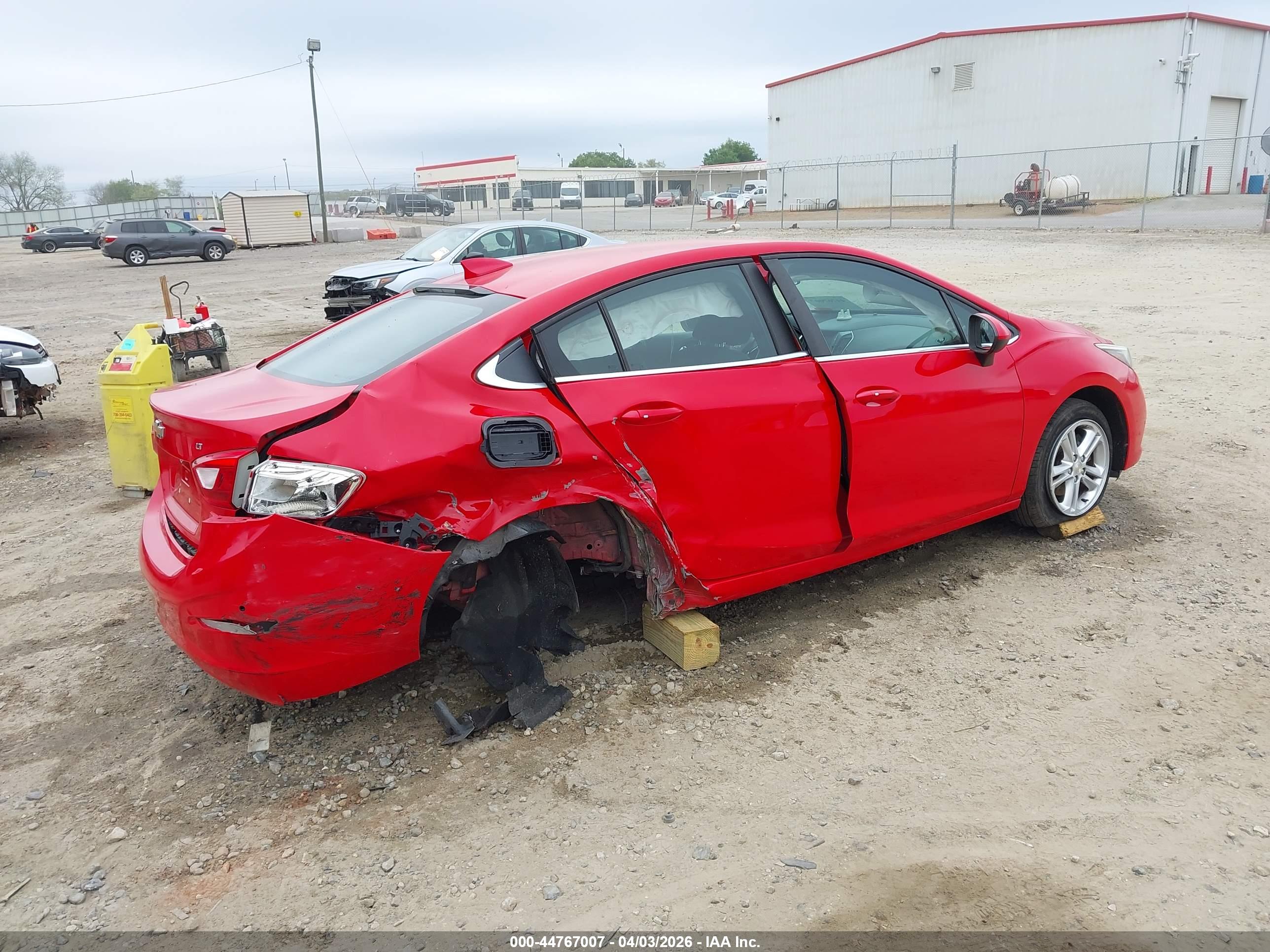 CHEVROLET CRUZE image 4