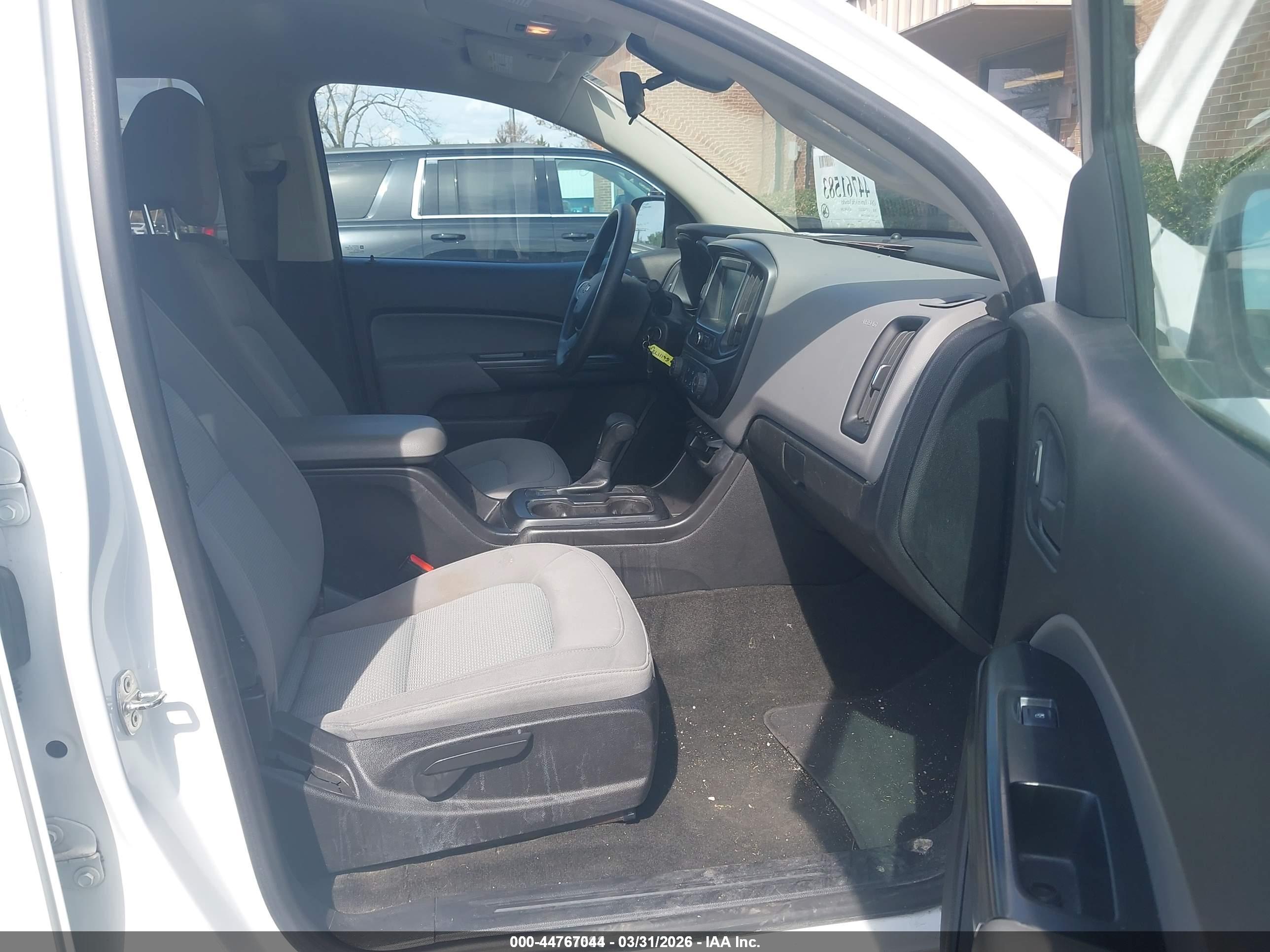 CHEVROLET COLORADO image 5