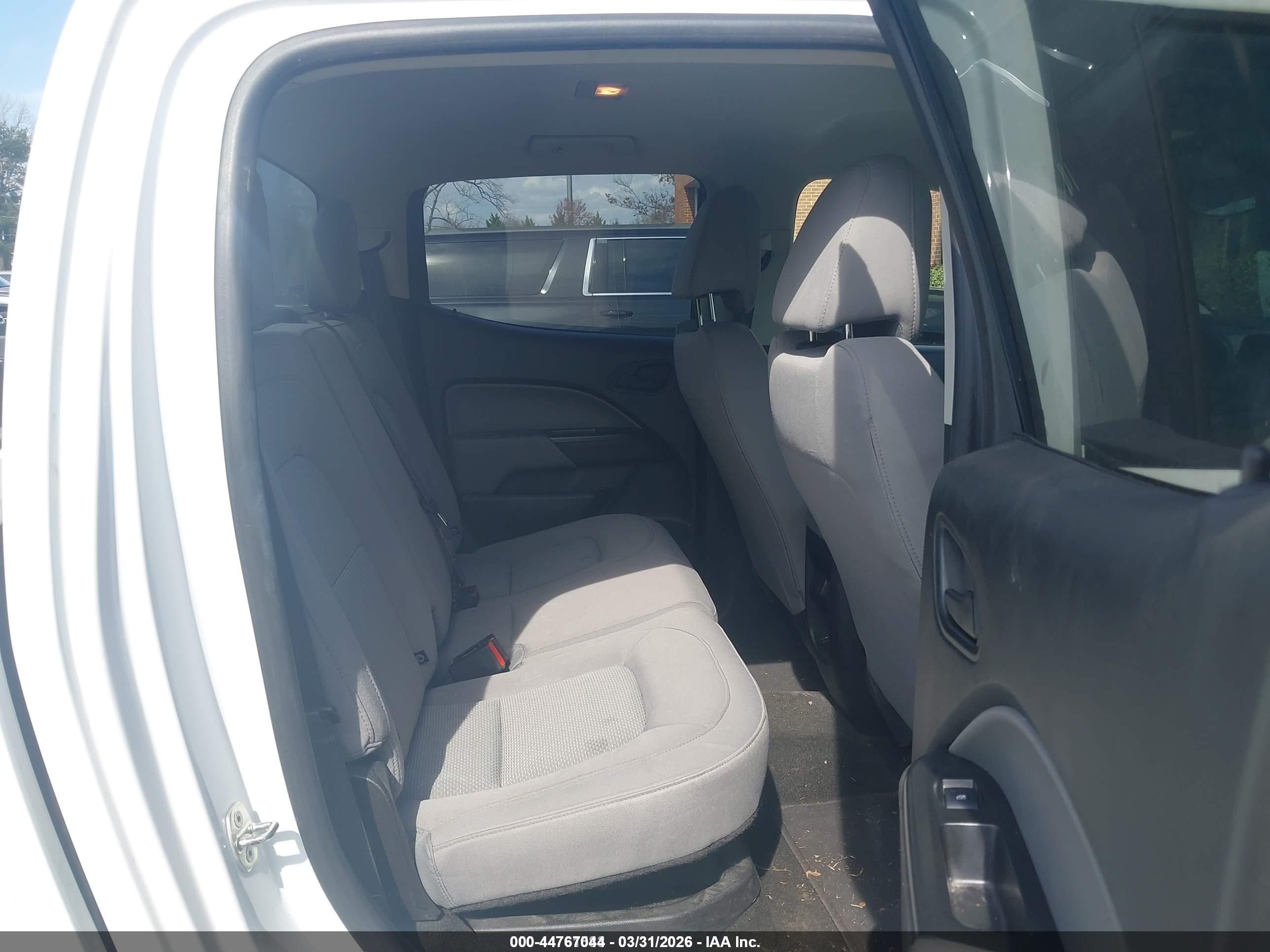 CHEVROLET COLORADO image 8