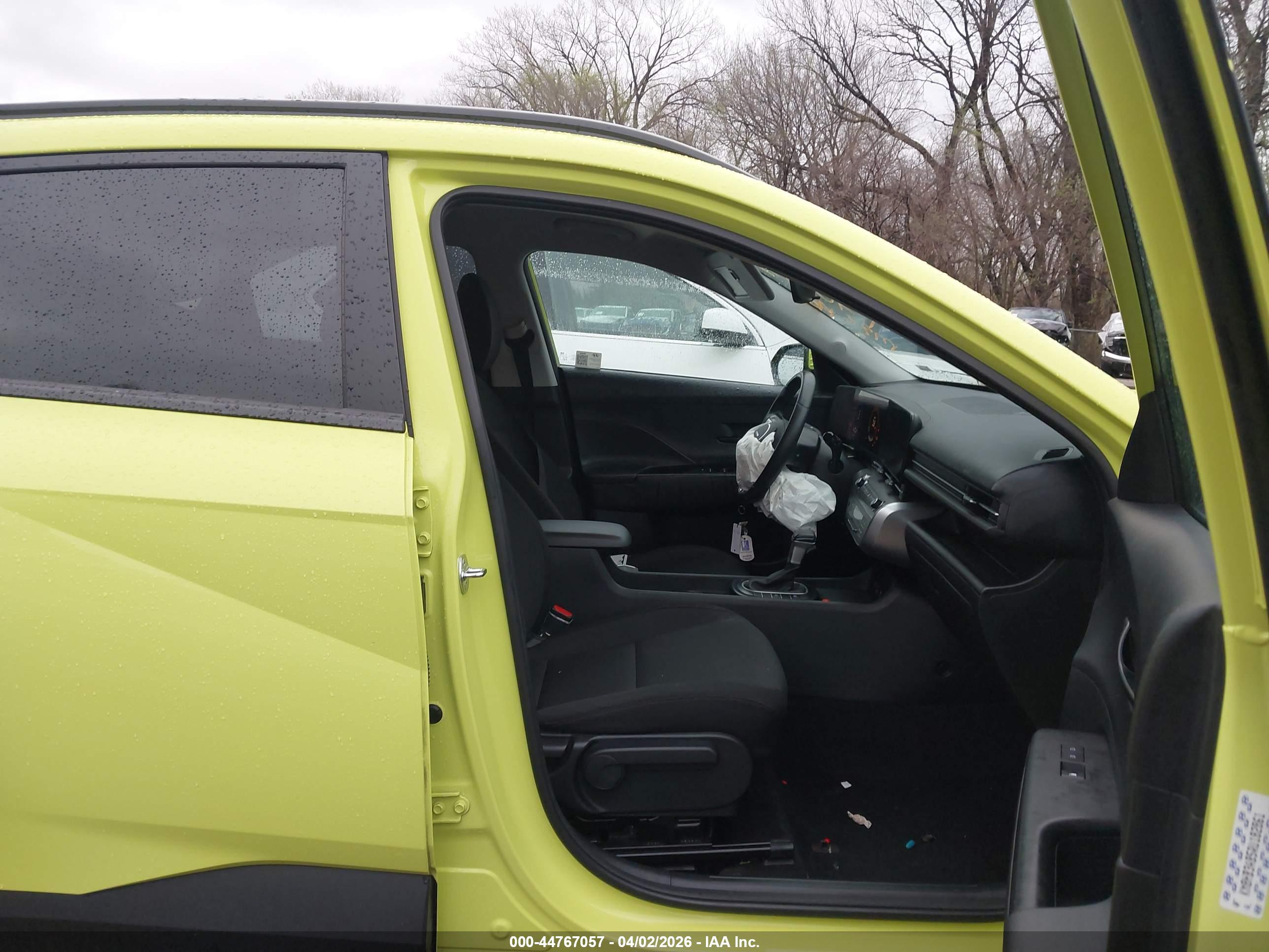 HYUNDAI KONA image 5