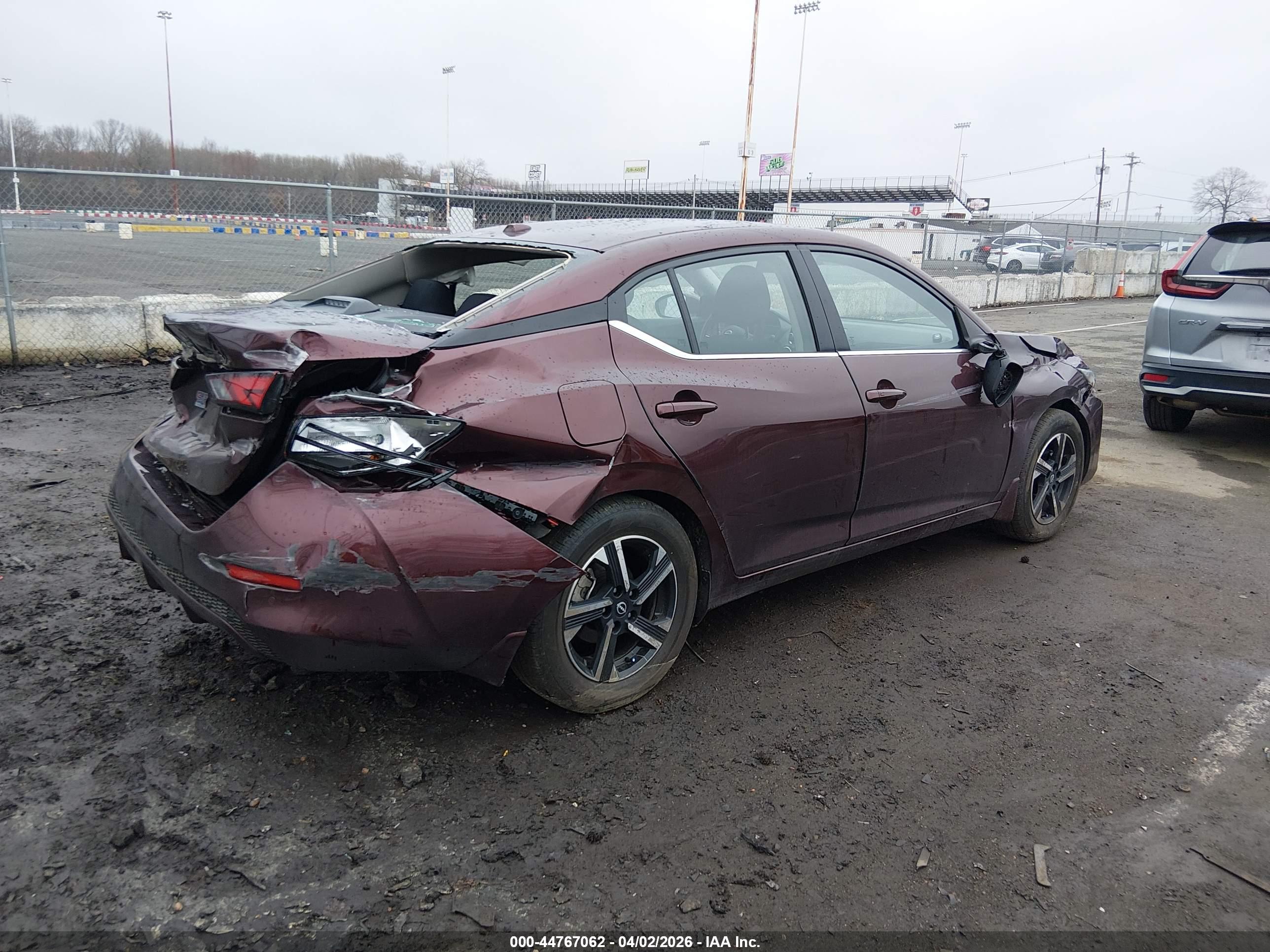 NISSAN SENTRA image 4