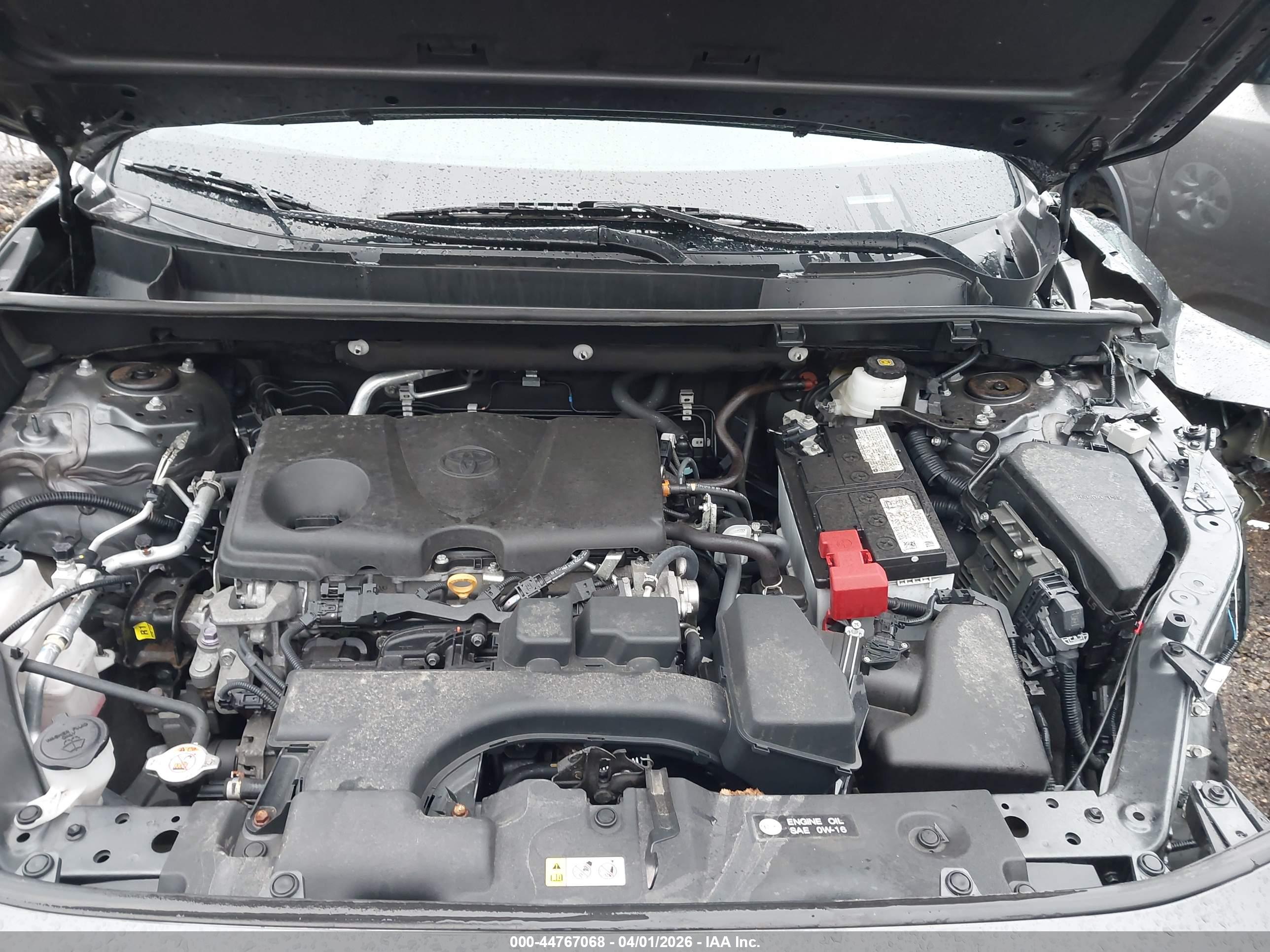 TOYOTA RAV4 image 10