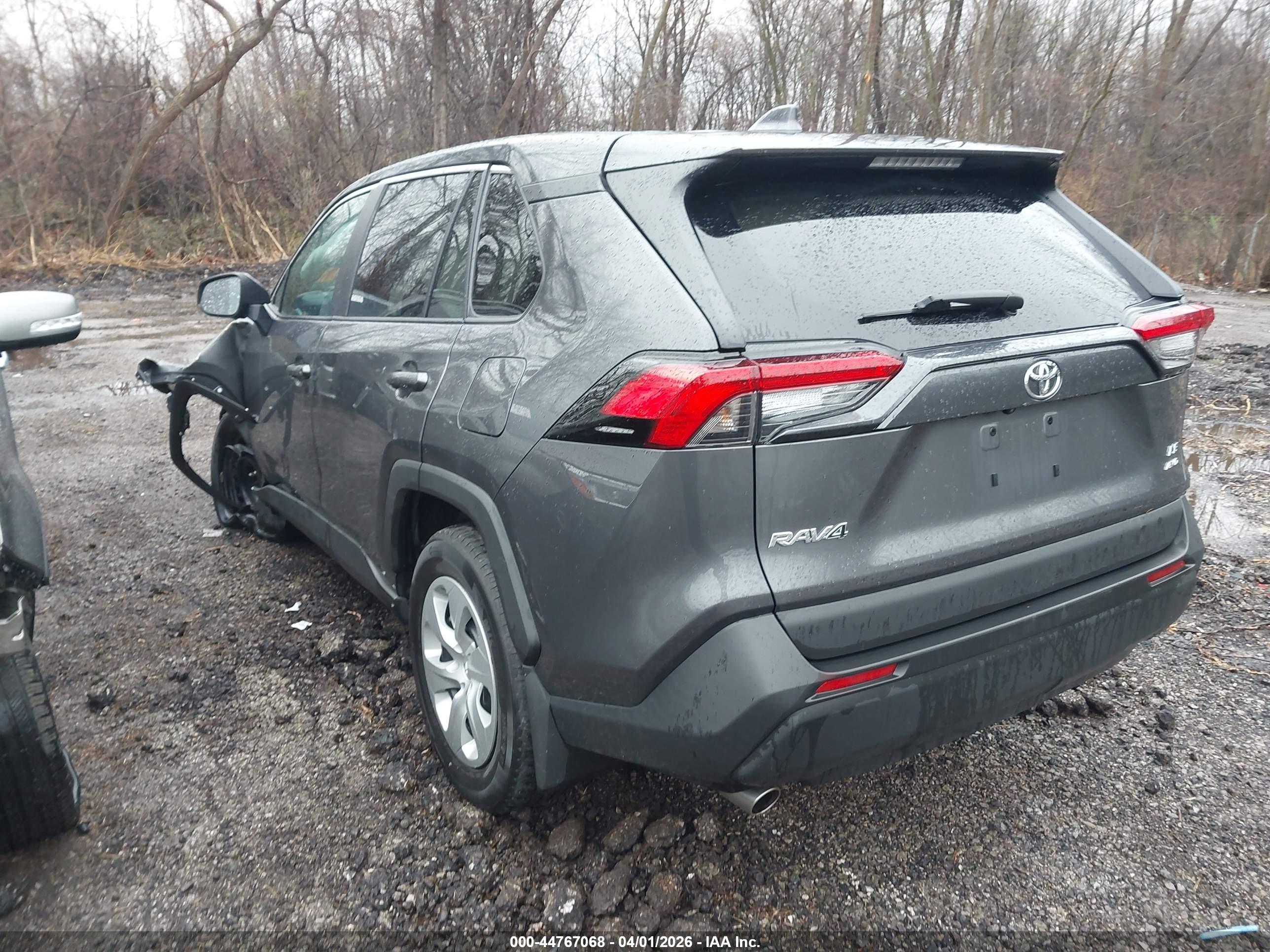 TOYOTA RAV4 image 3
