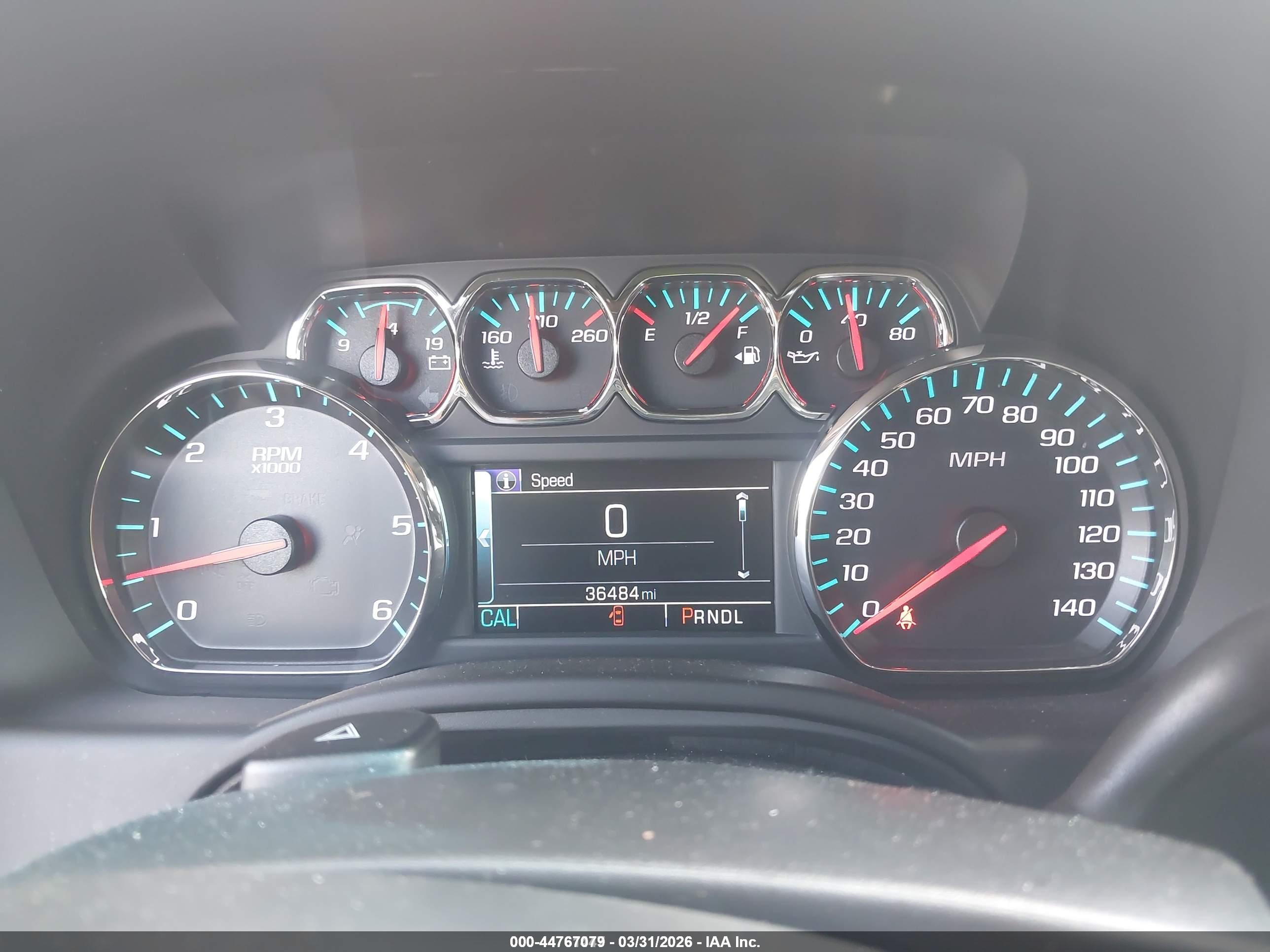 CHEVROLET SUBURBAN image 7