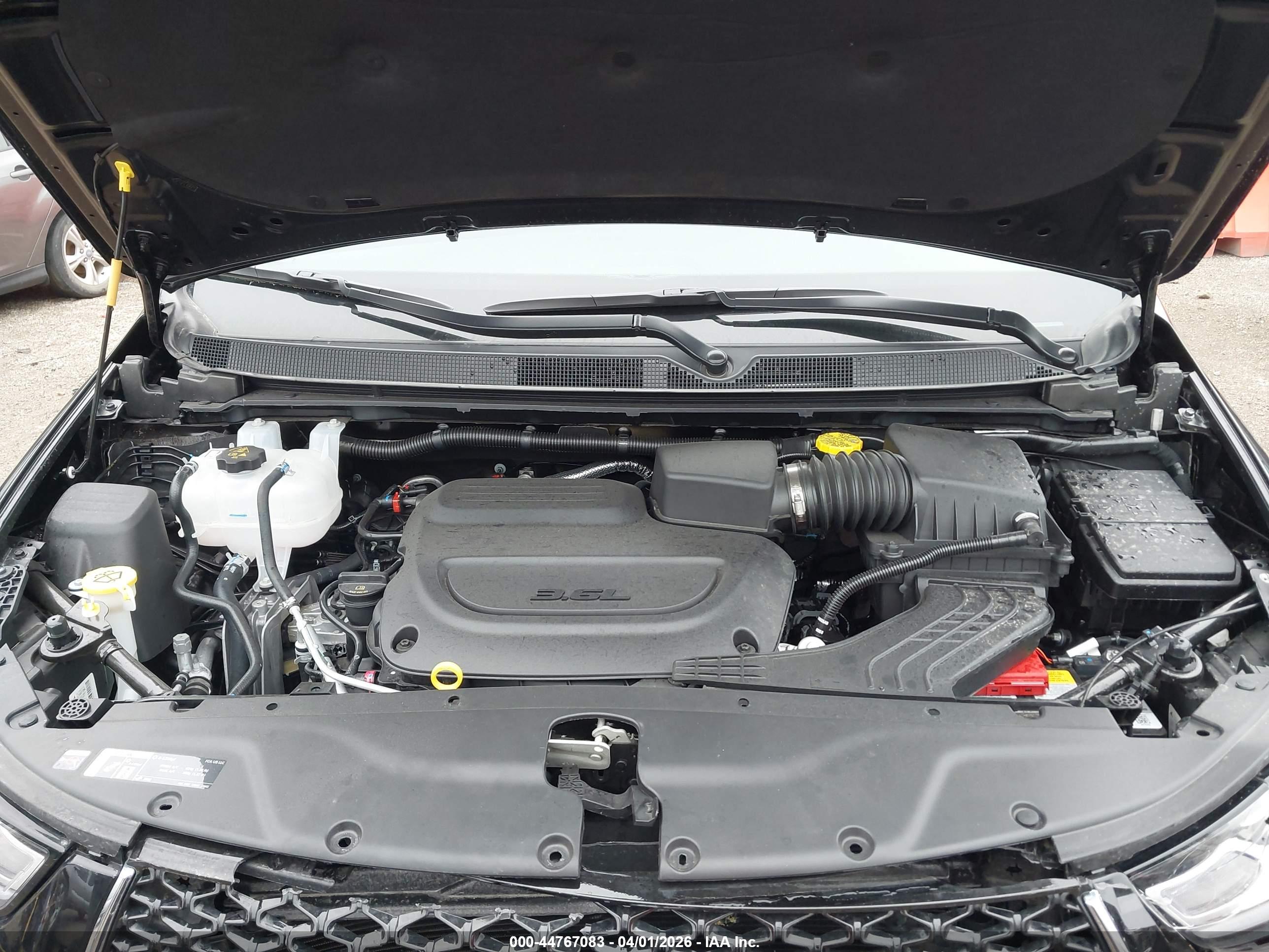 CHRYSLER PACIFICA image 10