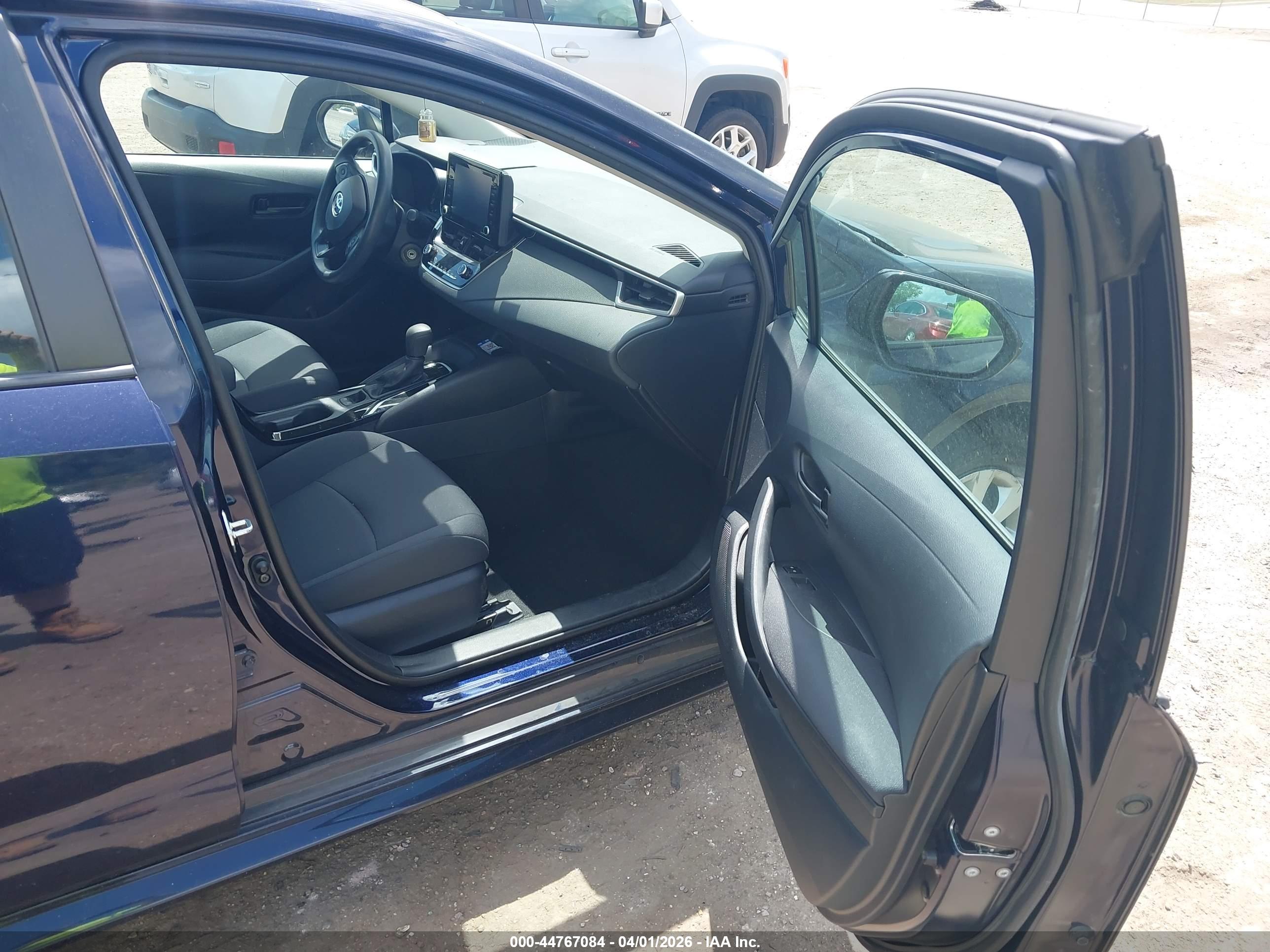 TOYOTA COROLLA image 5