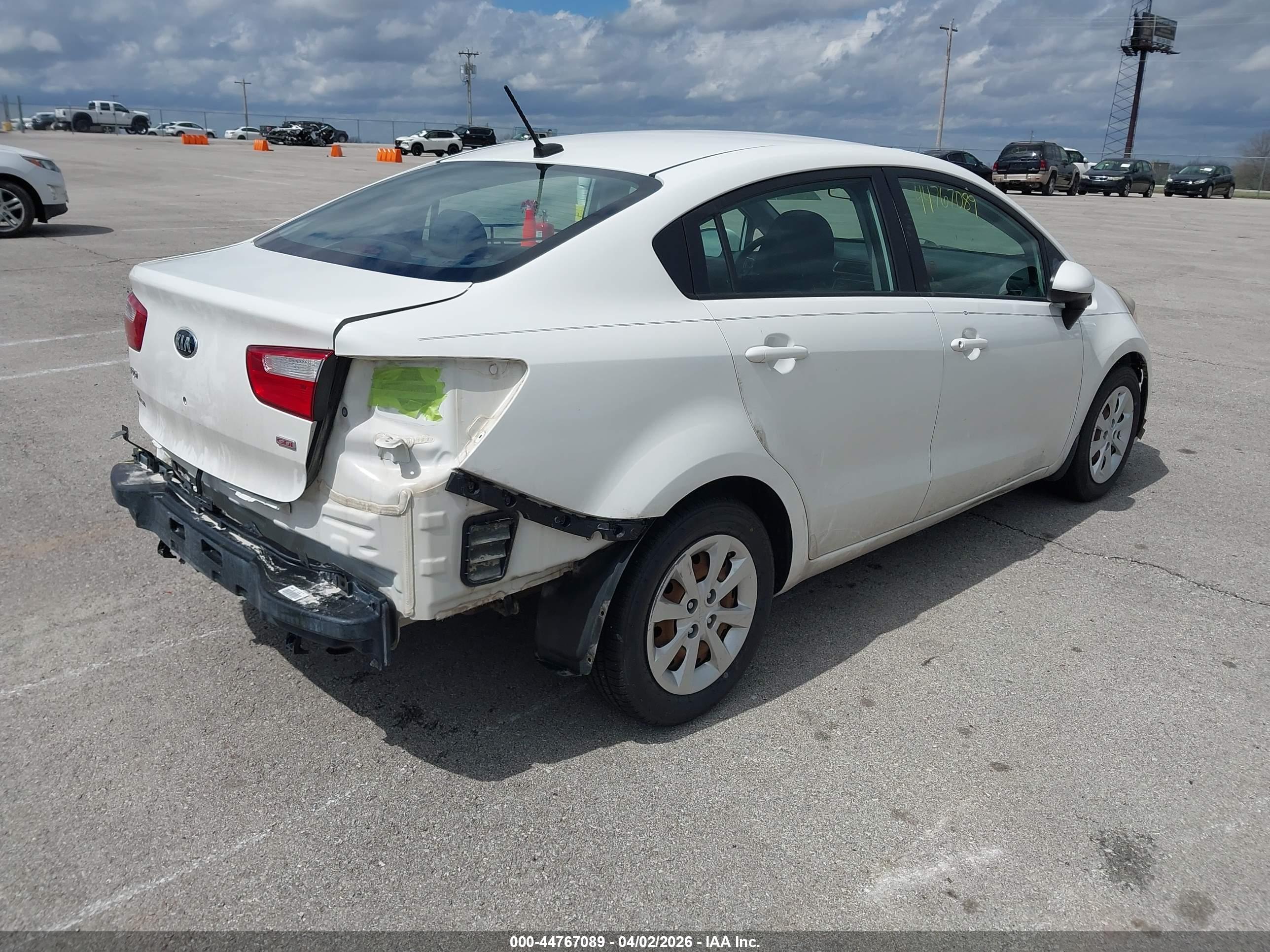 KIA RIO image 4