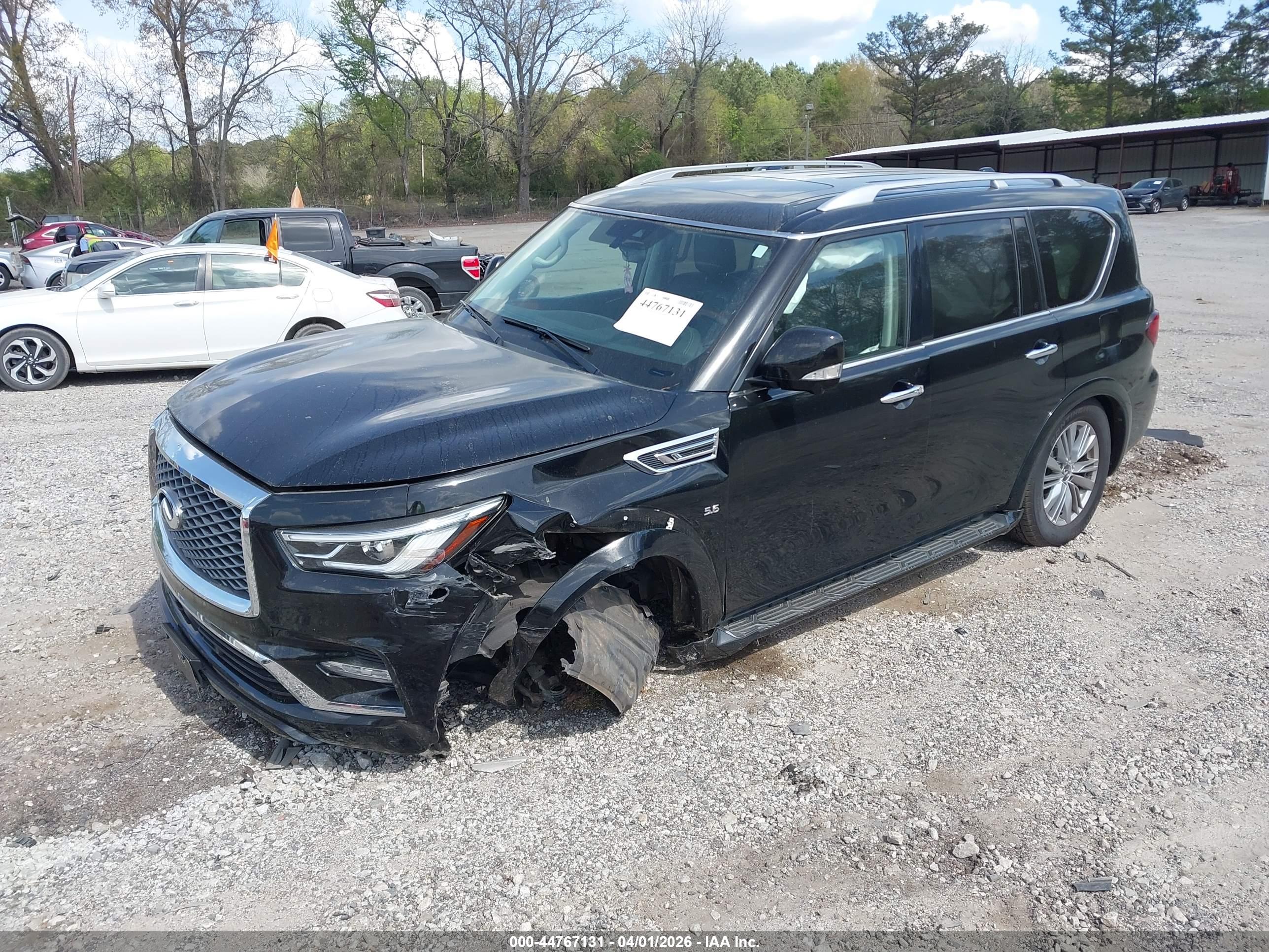INFINITI QX80 image 2