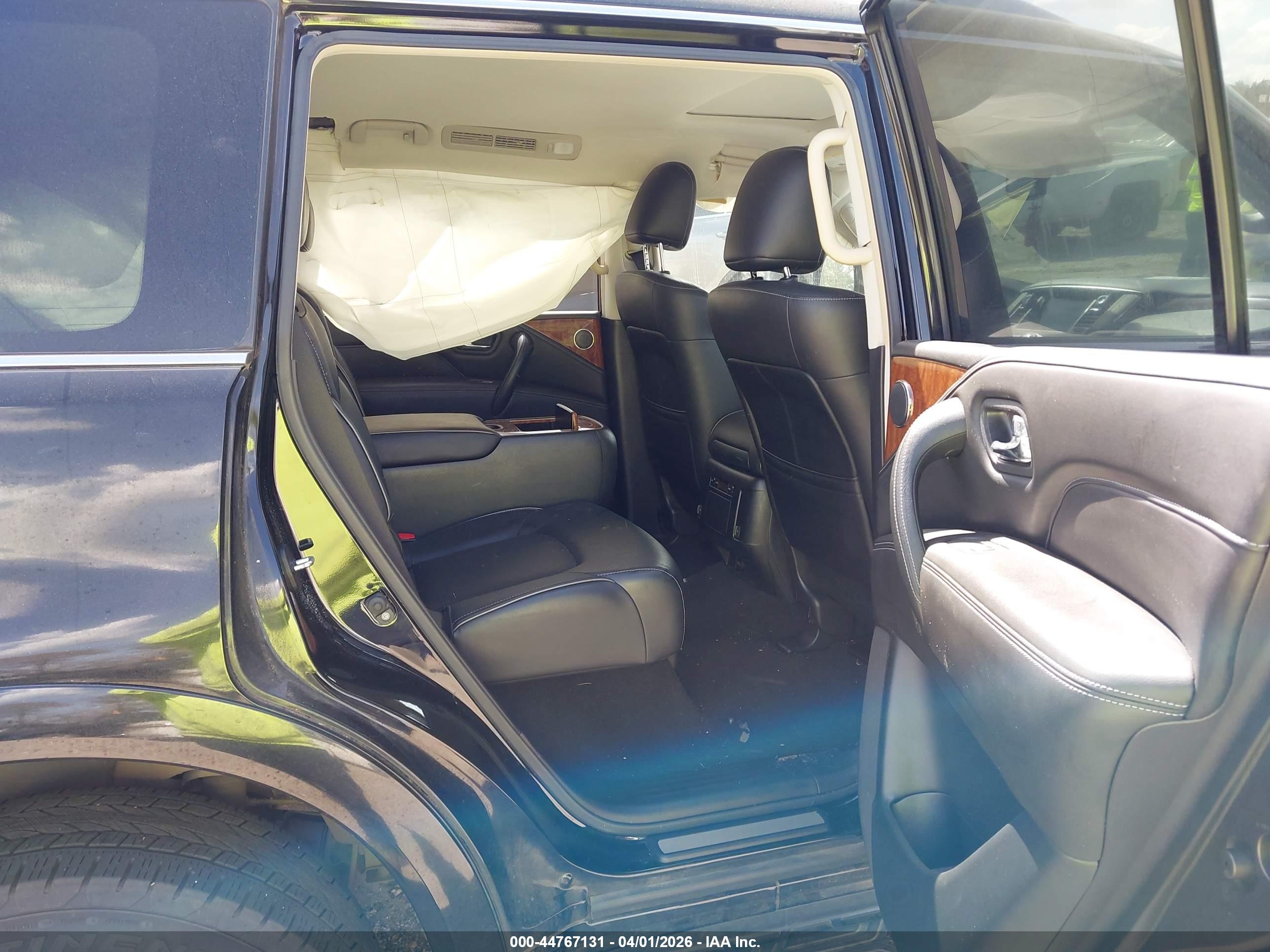 INFINITI QX80 image 8