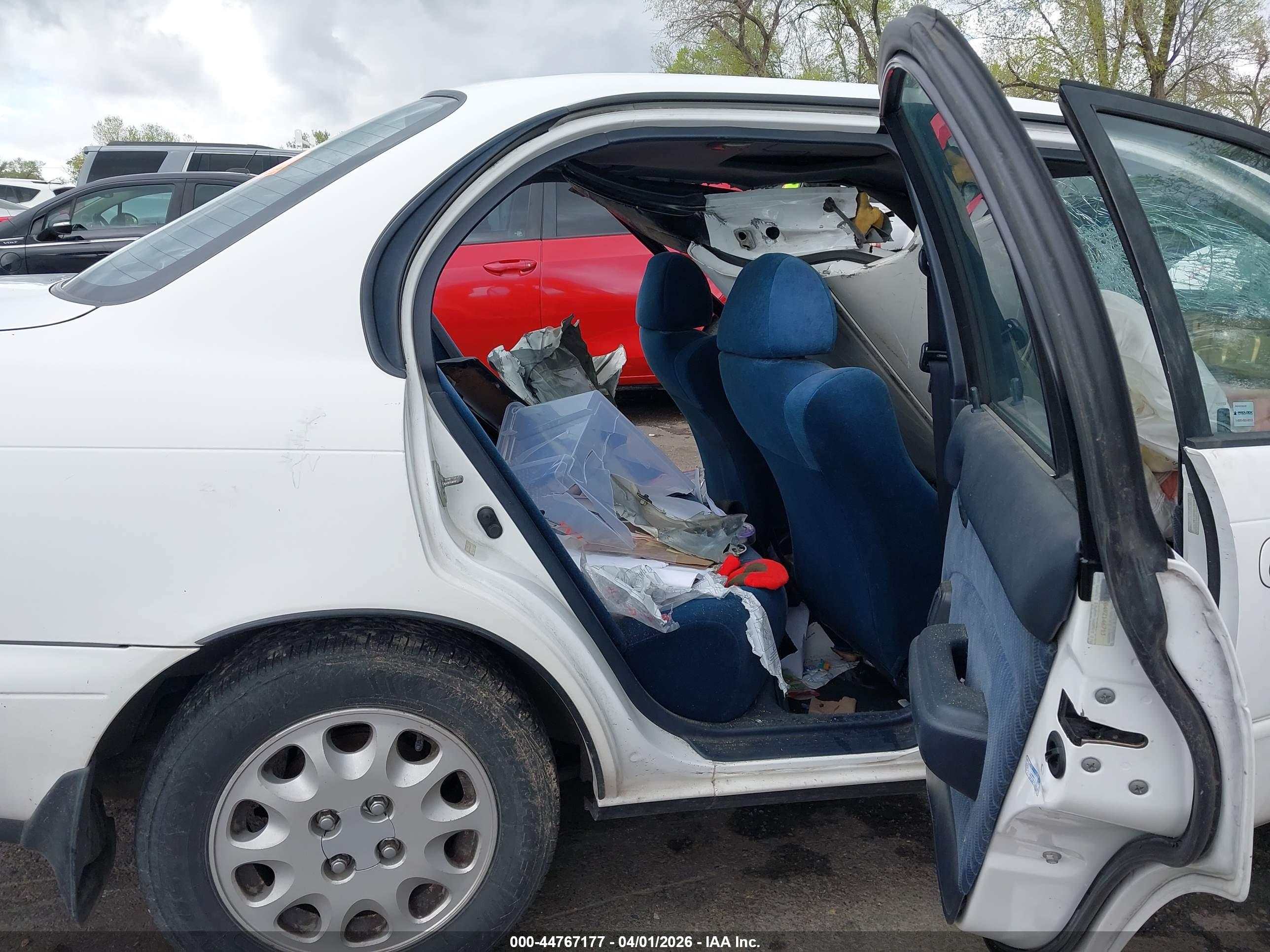 TOYOTA COROLLA image 8