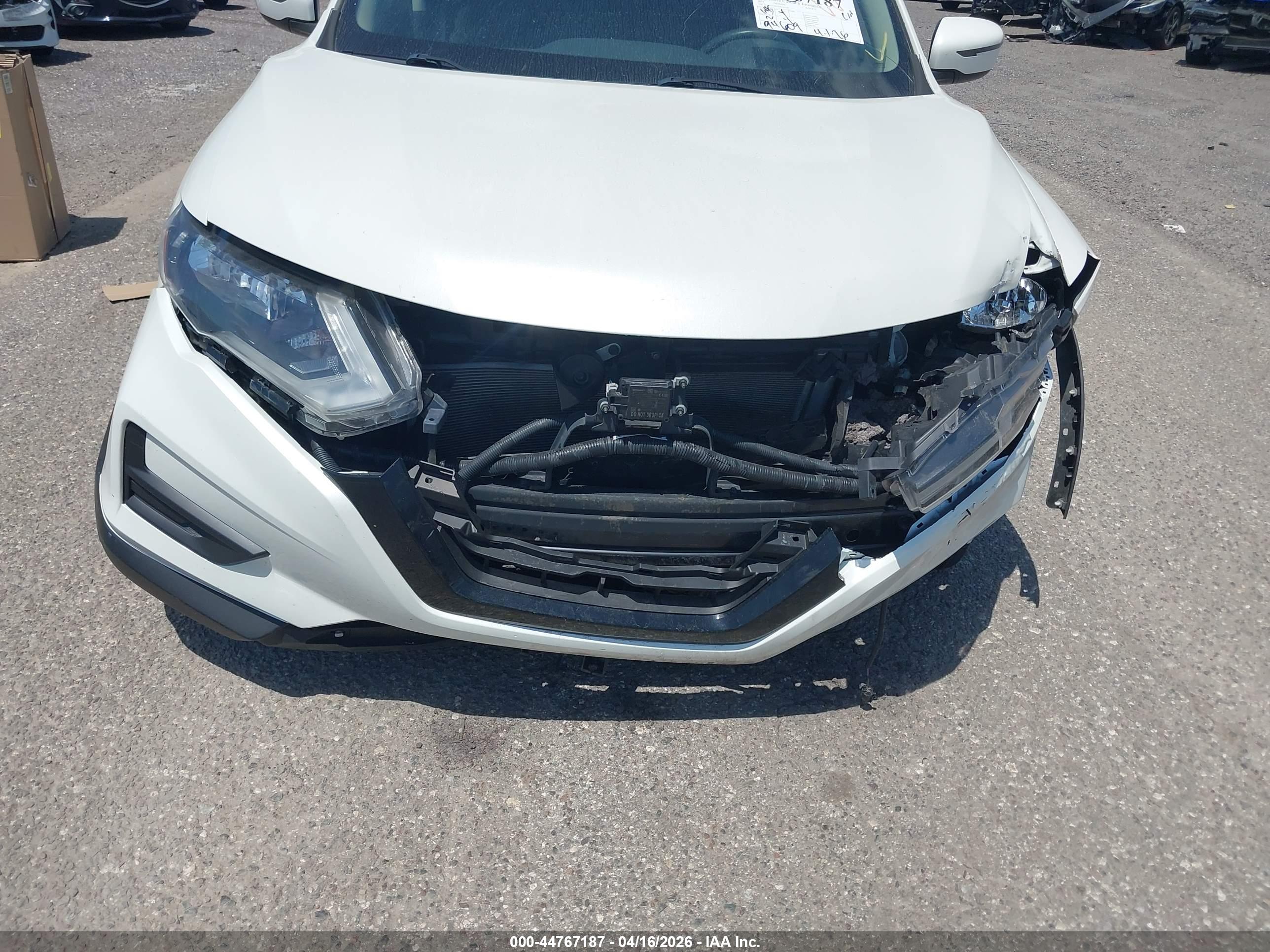 NISSAN ROGUE image 6