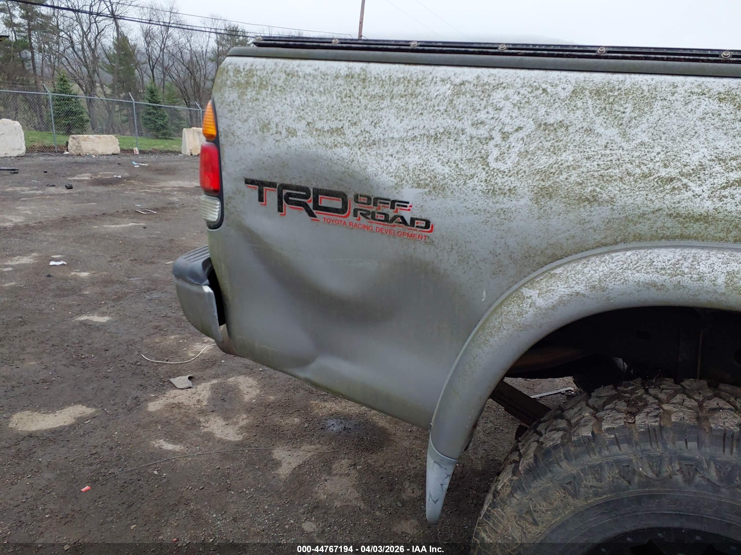 TOYOTA TUNDRA image 6