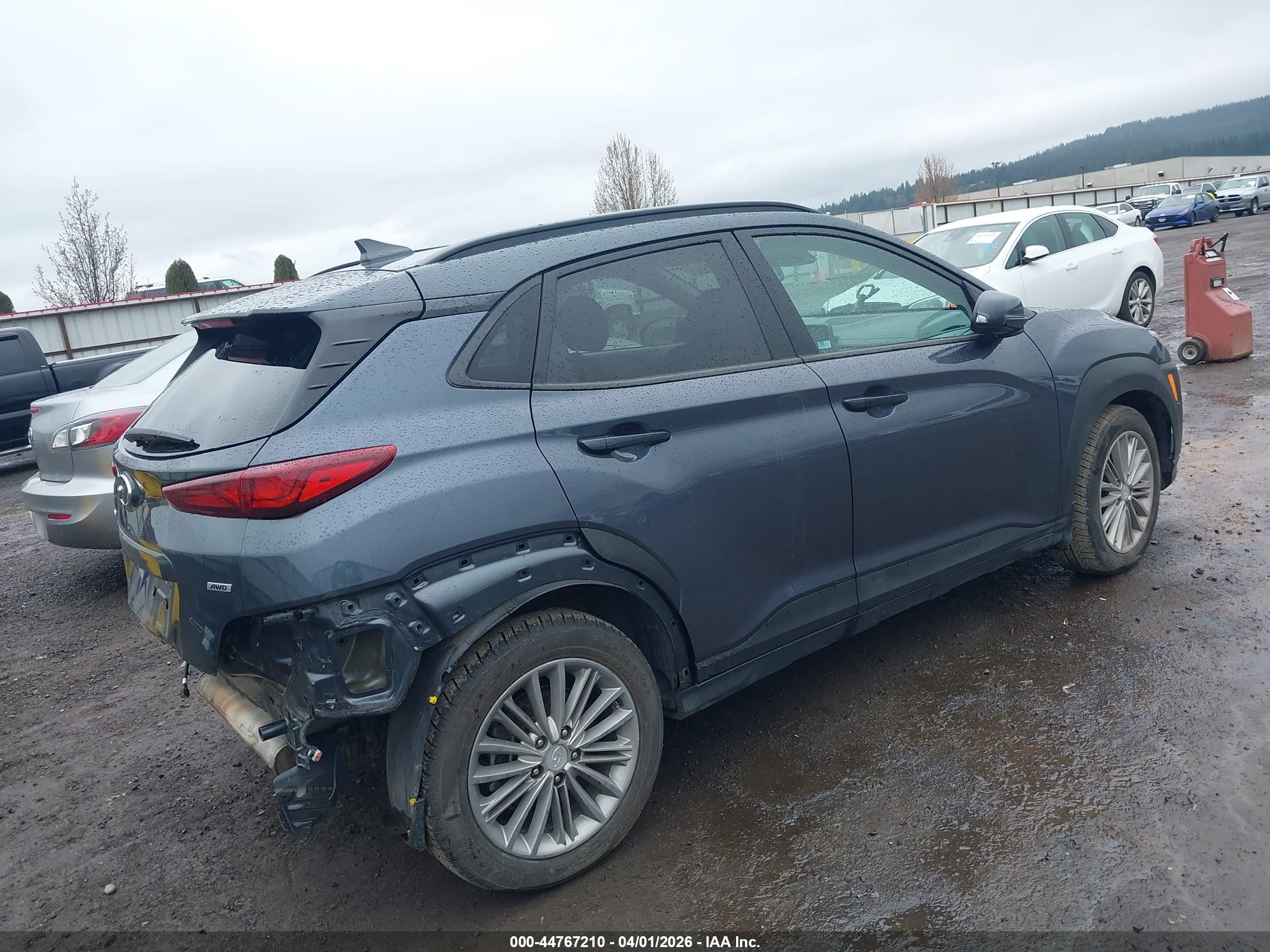 HYUNDAI KONA image 4