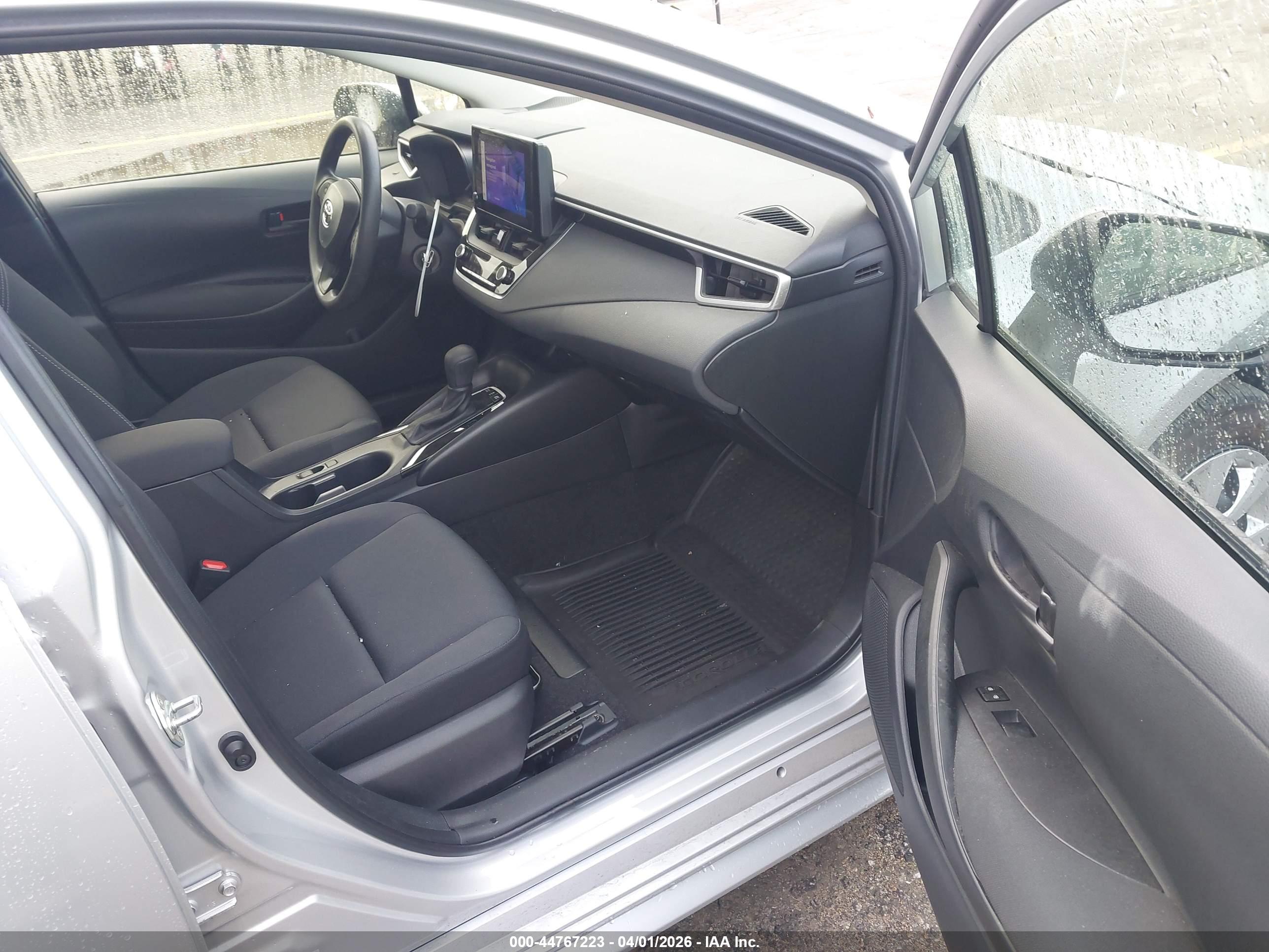 TOYOTA COROLLA image 5