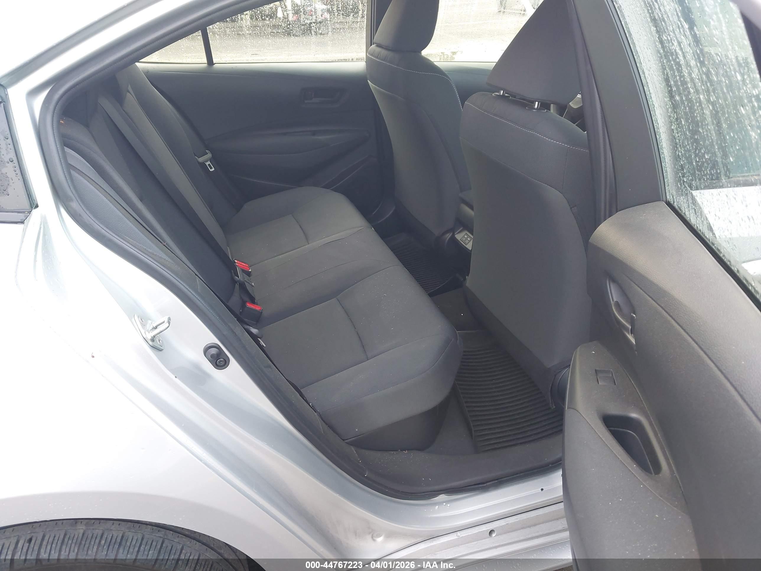 TOYOTA COROLLA image 8