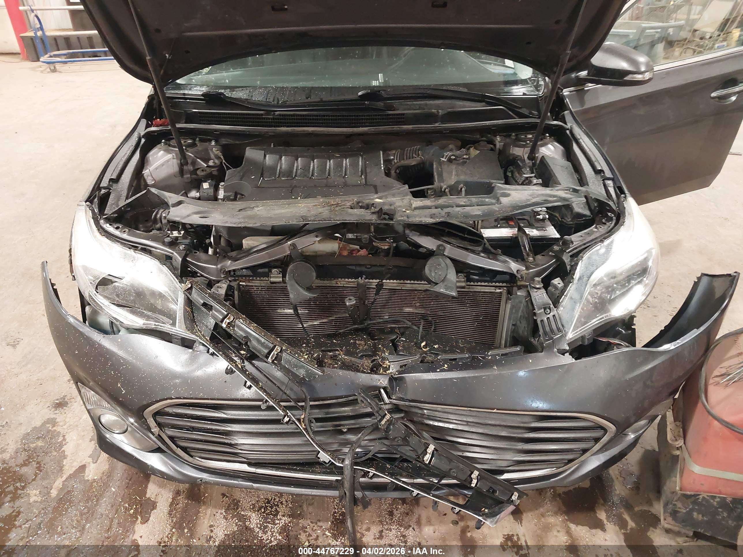 TOYOTA AVALON image 10