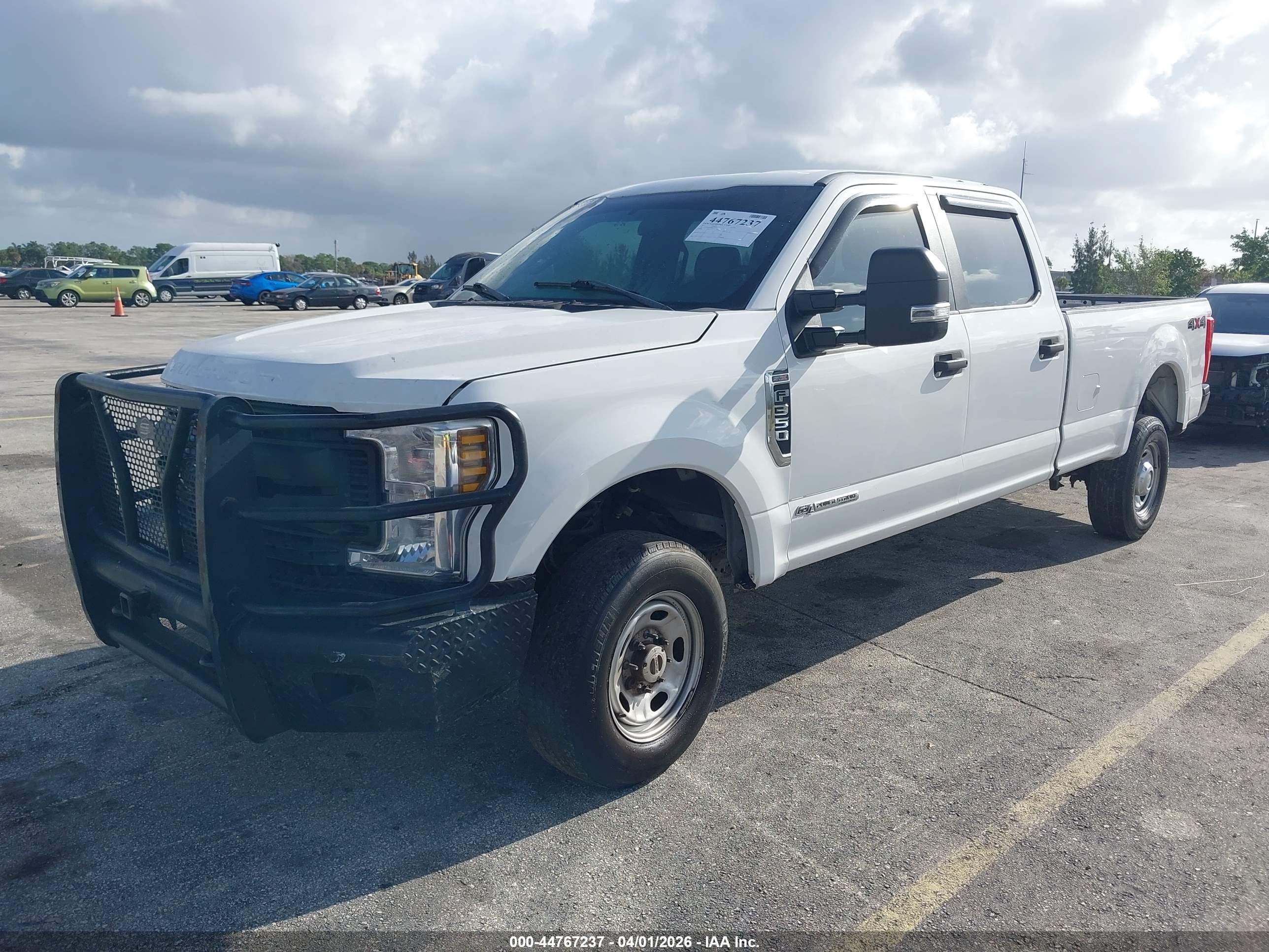 FORD F-250 image 2