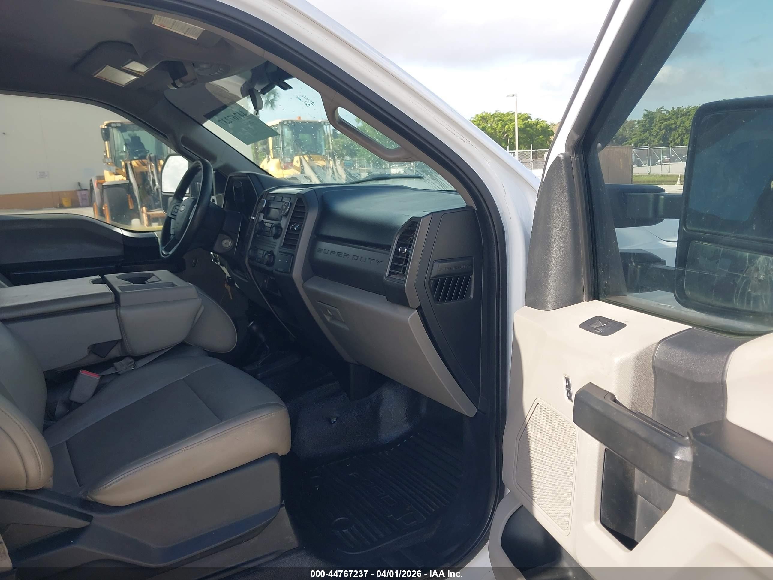 FORD F-250 image 5