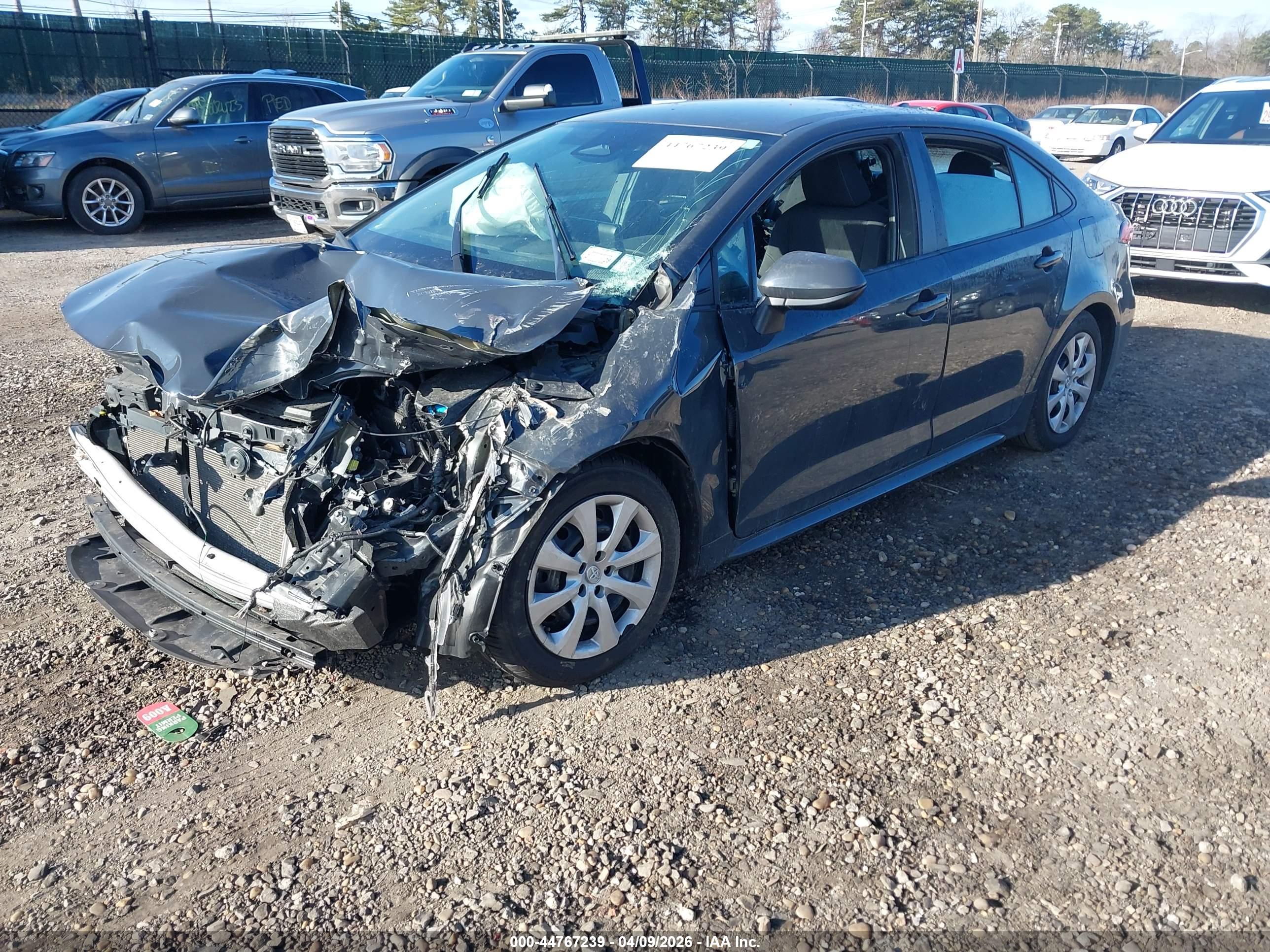 TOYOTA COROLLA image 2