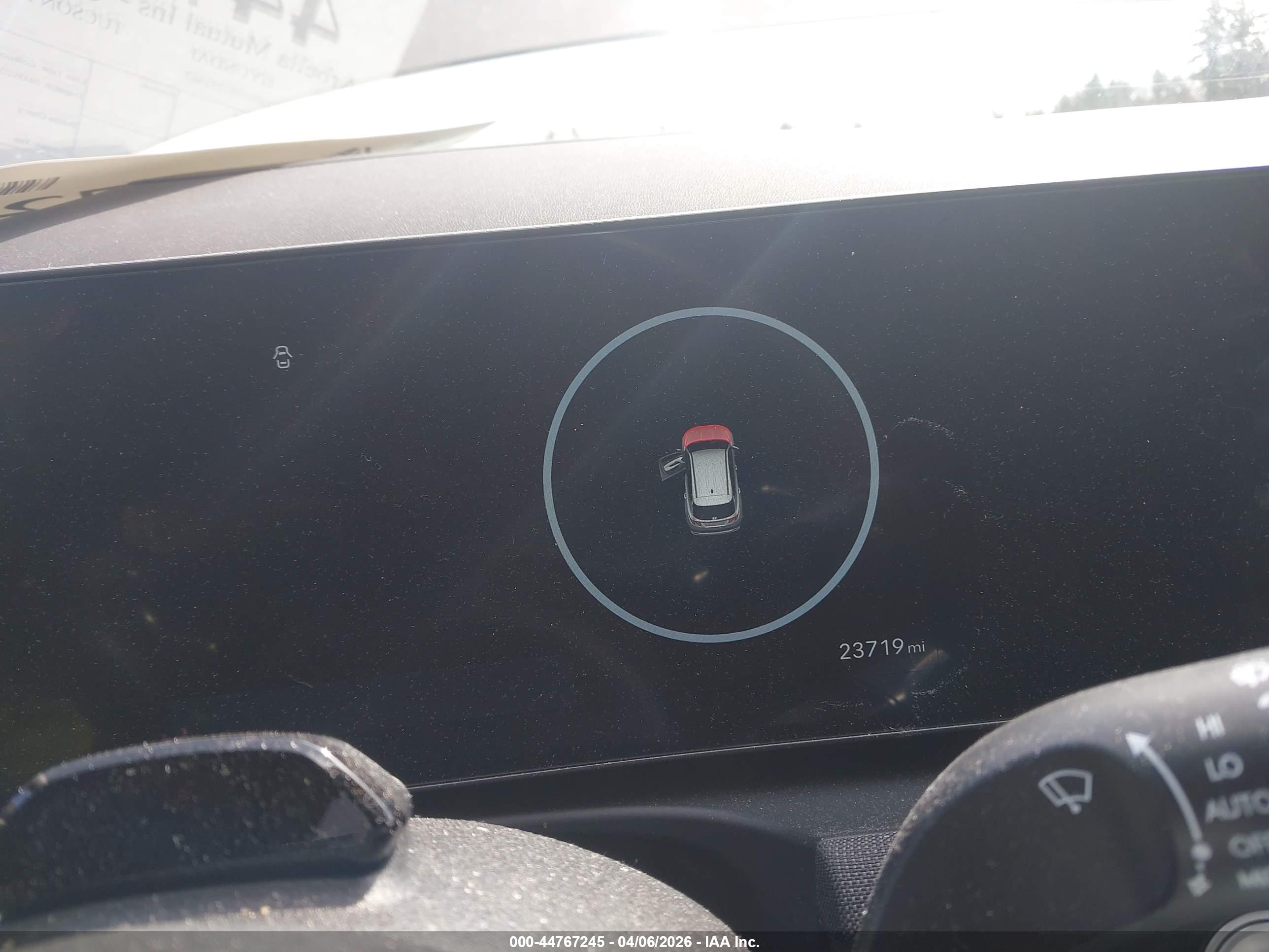 HYUNDAI TUCSON image 7