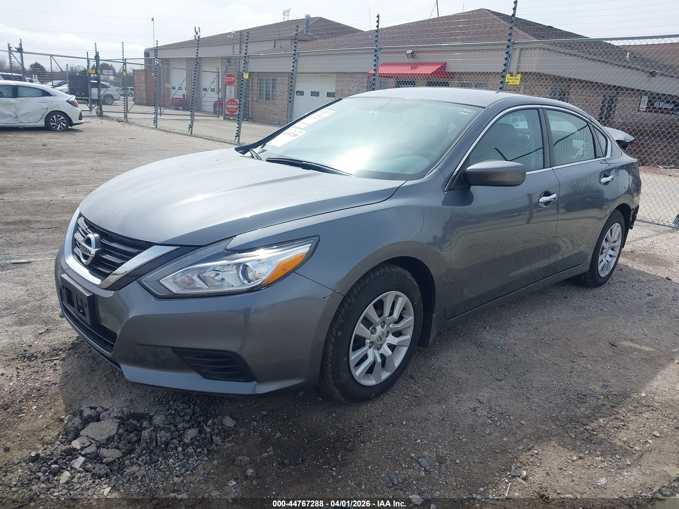 NISSAN ALTIMA image 2