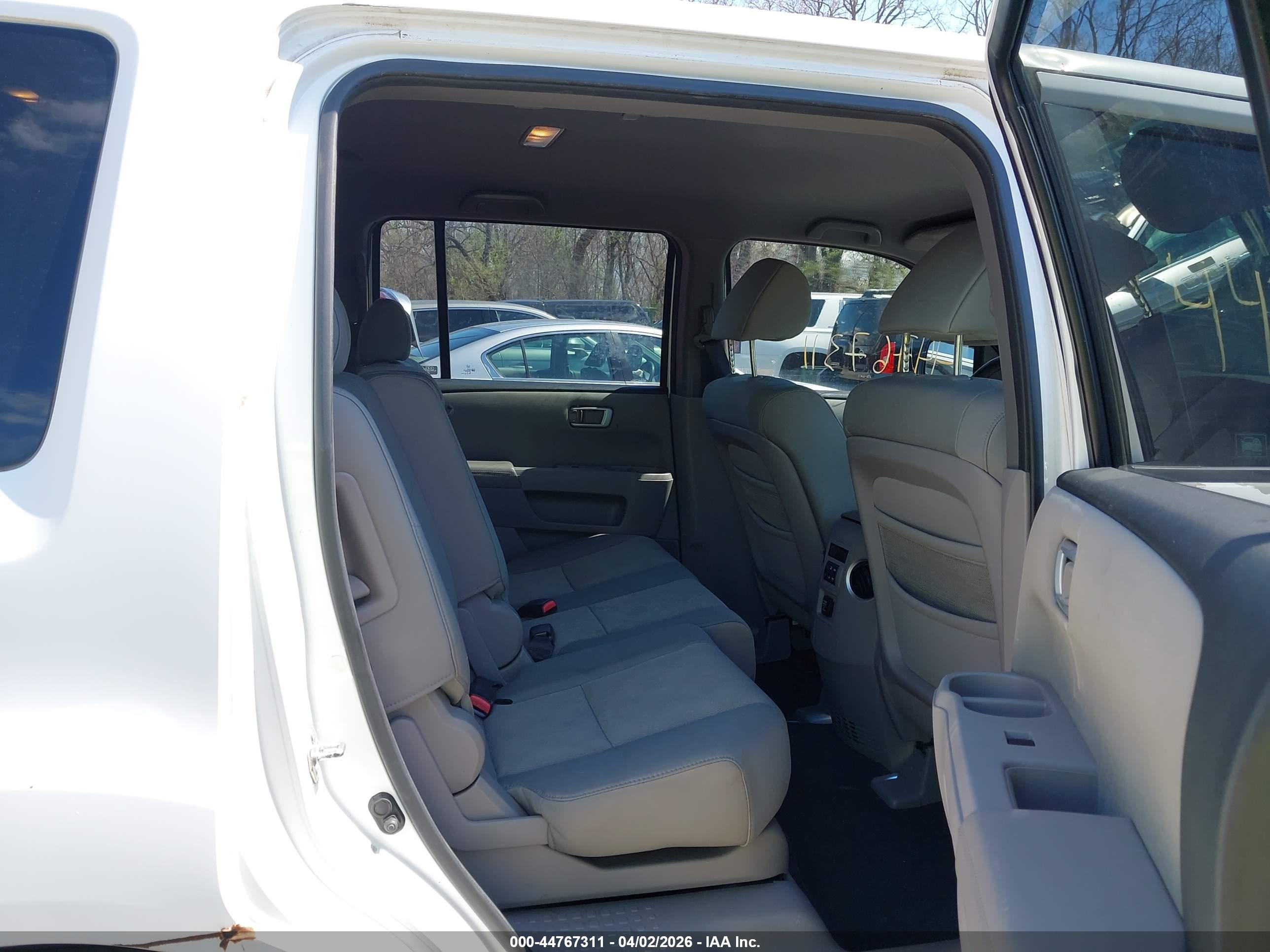 HONDA PILOT image 8