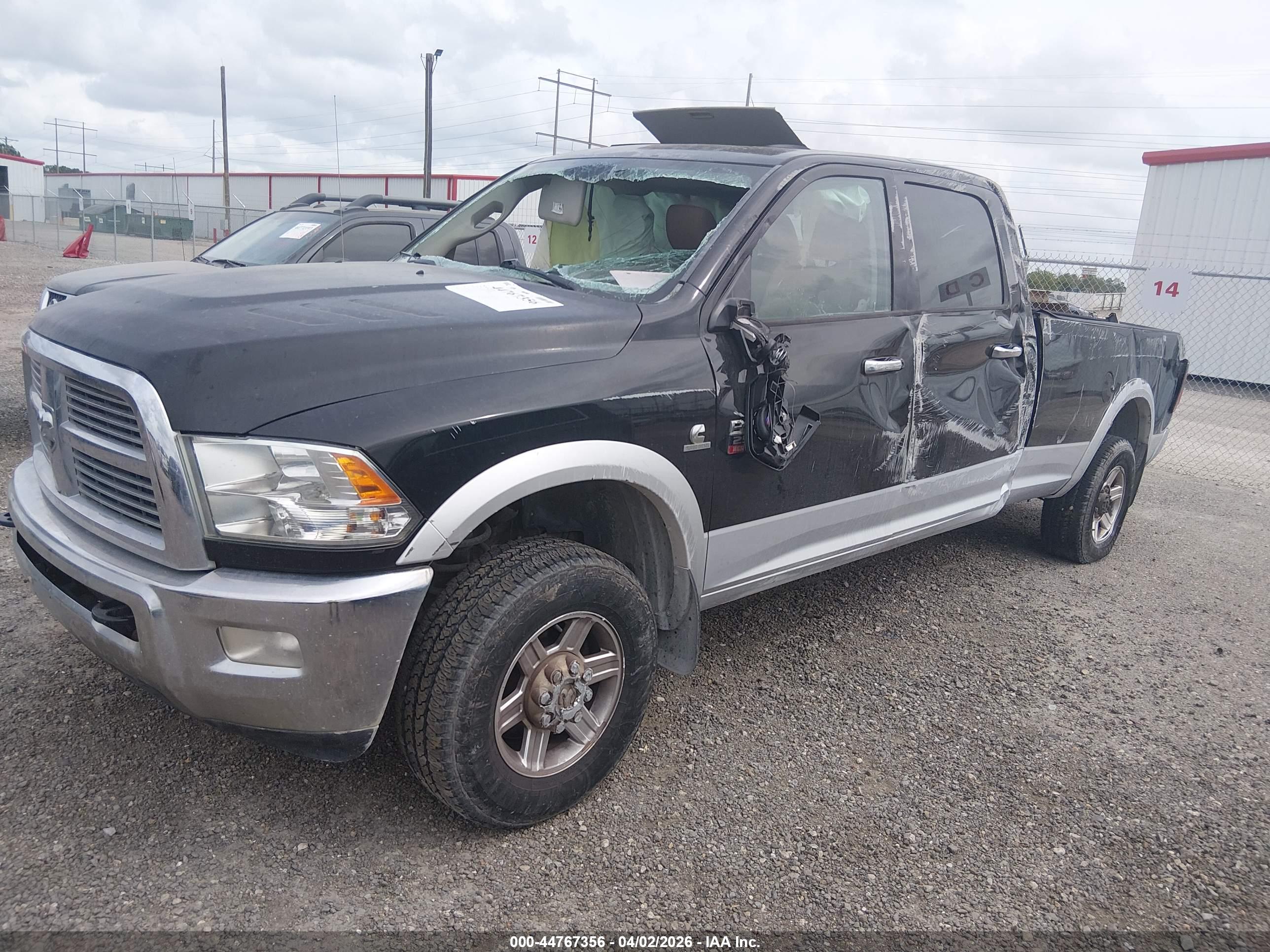 RAM 2500 image 2