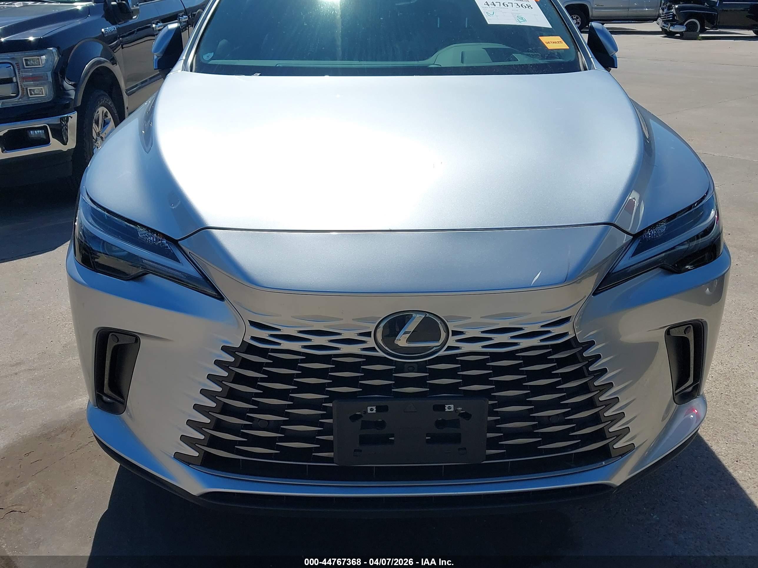 LEXUS RX image 6
