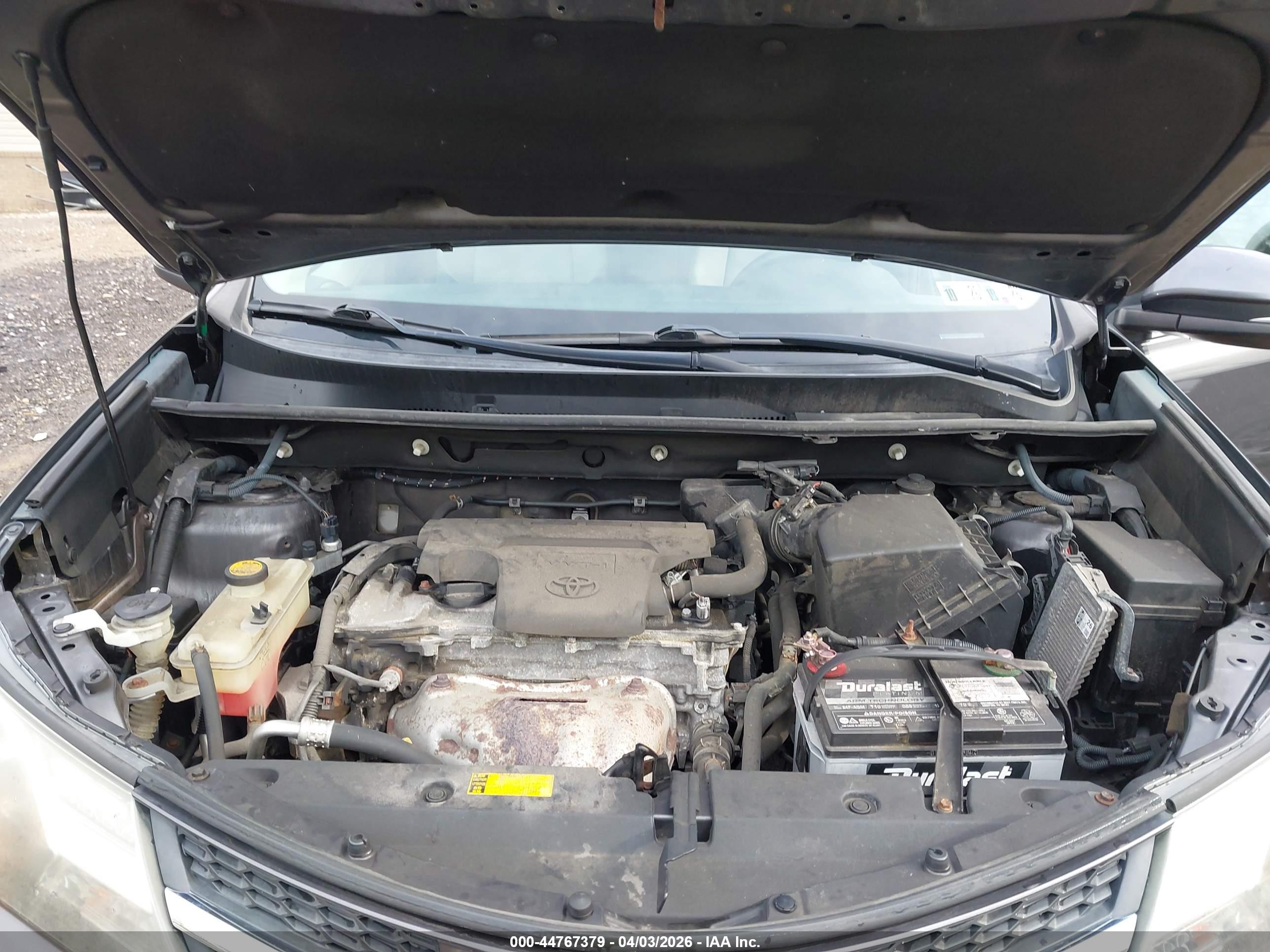 TOYOTA RAV4 image 10
