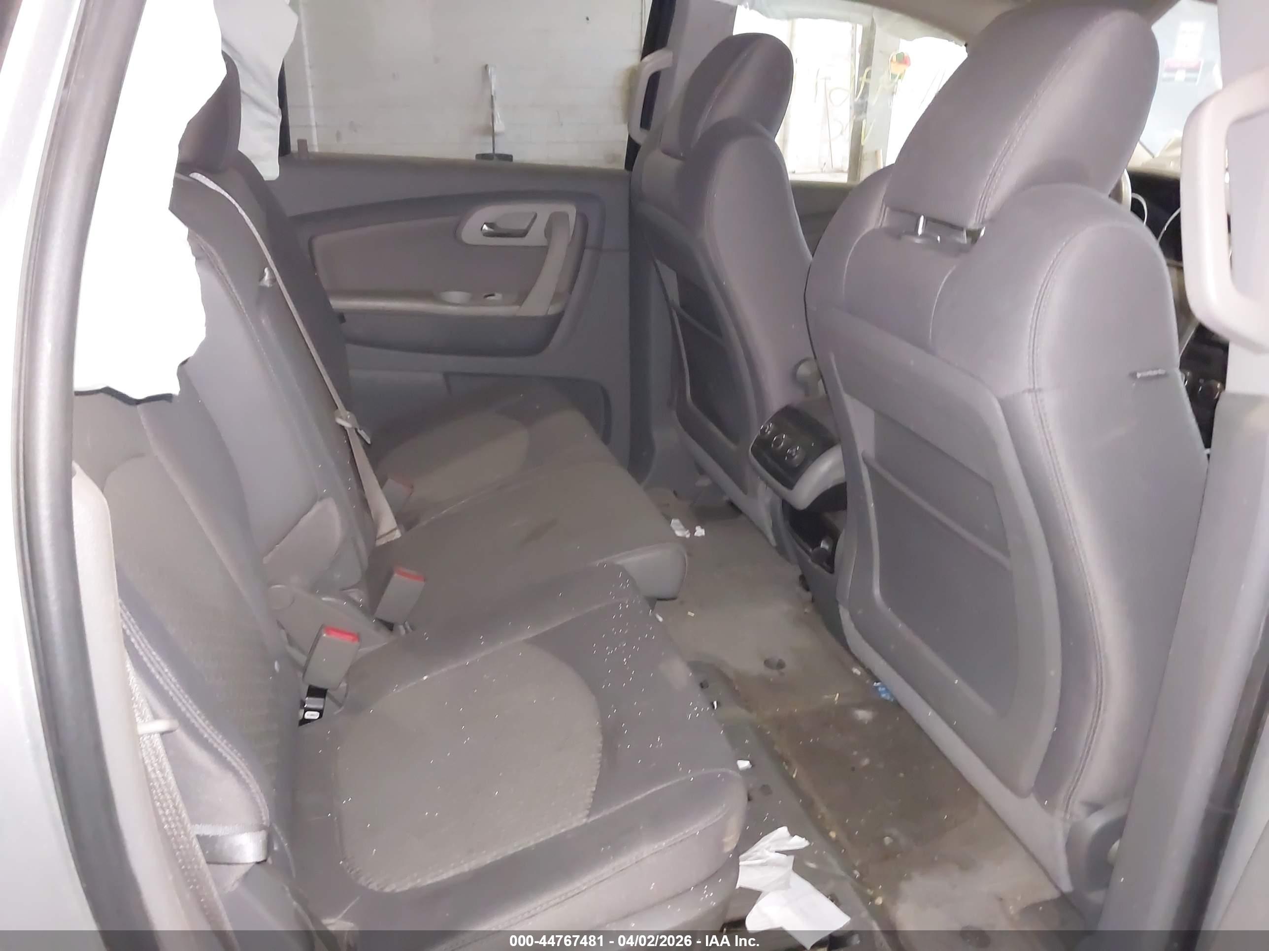 CHEVROLET TRAVERSE image 8