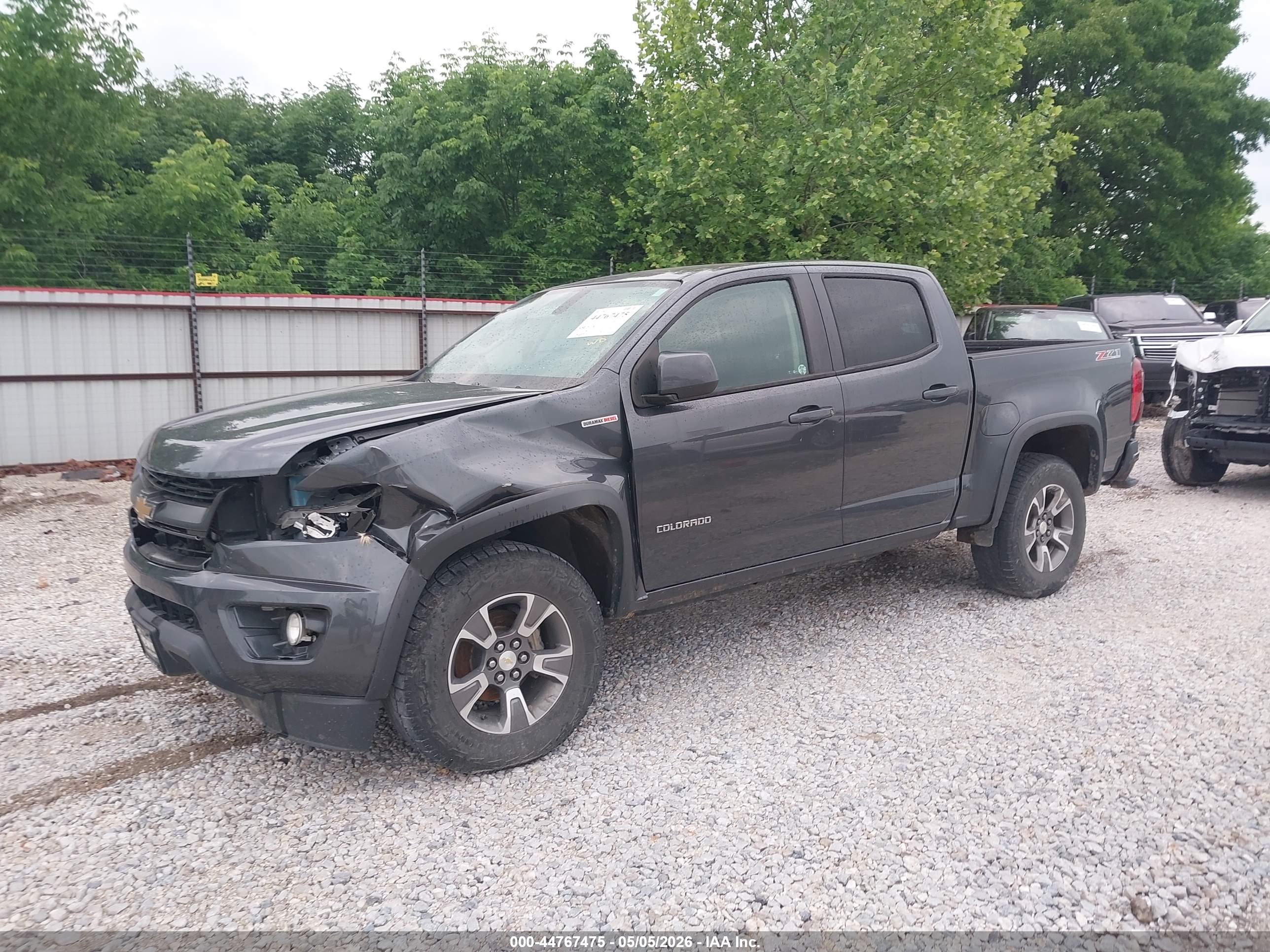 CHEVROLET COLORADO image 2