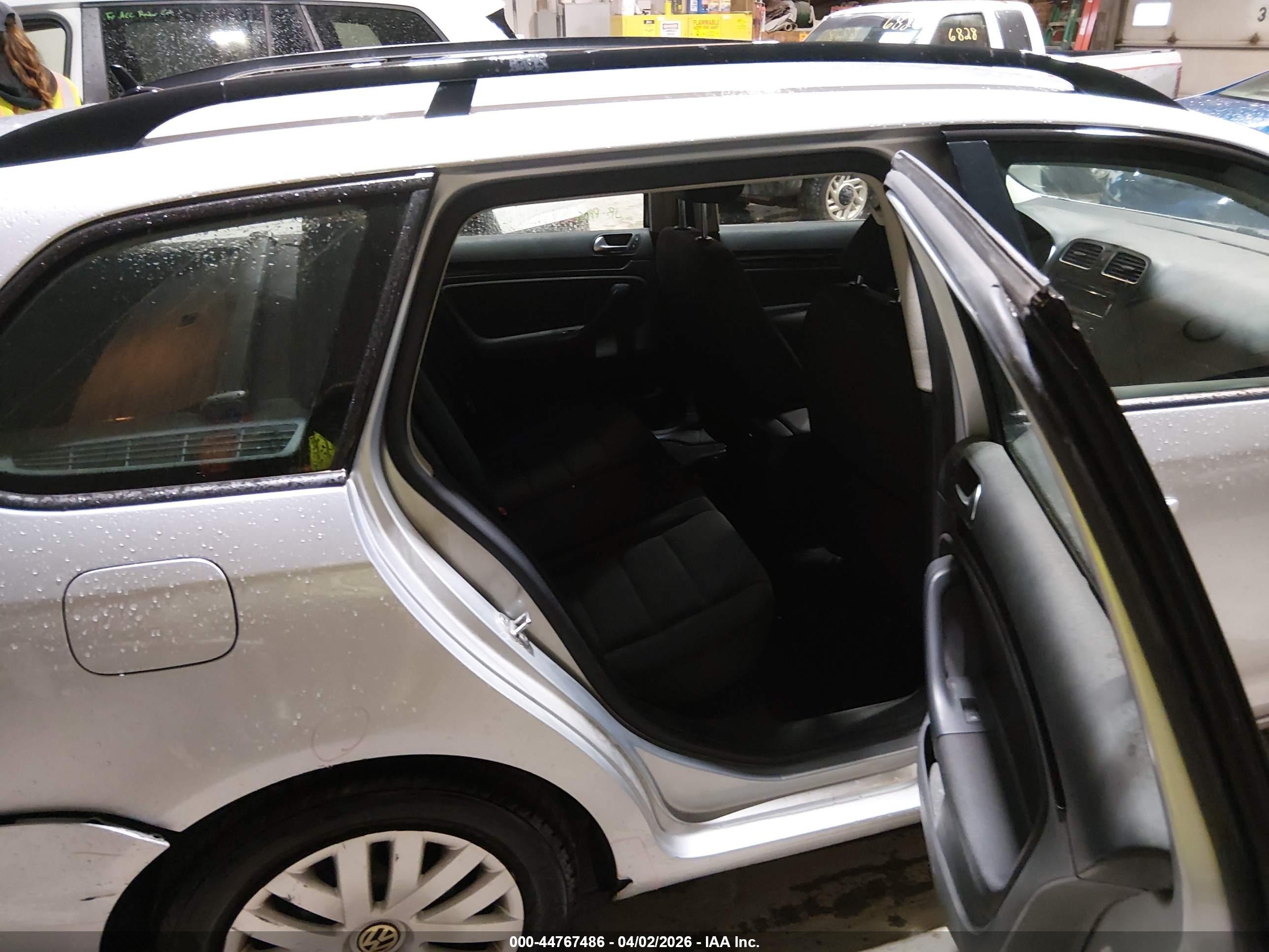 VOLKSWAGEN JETTA image 8