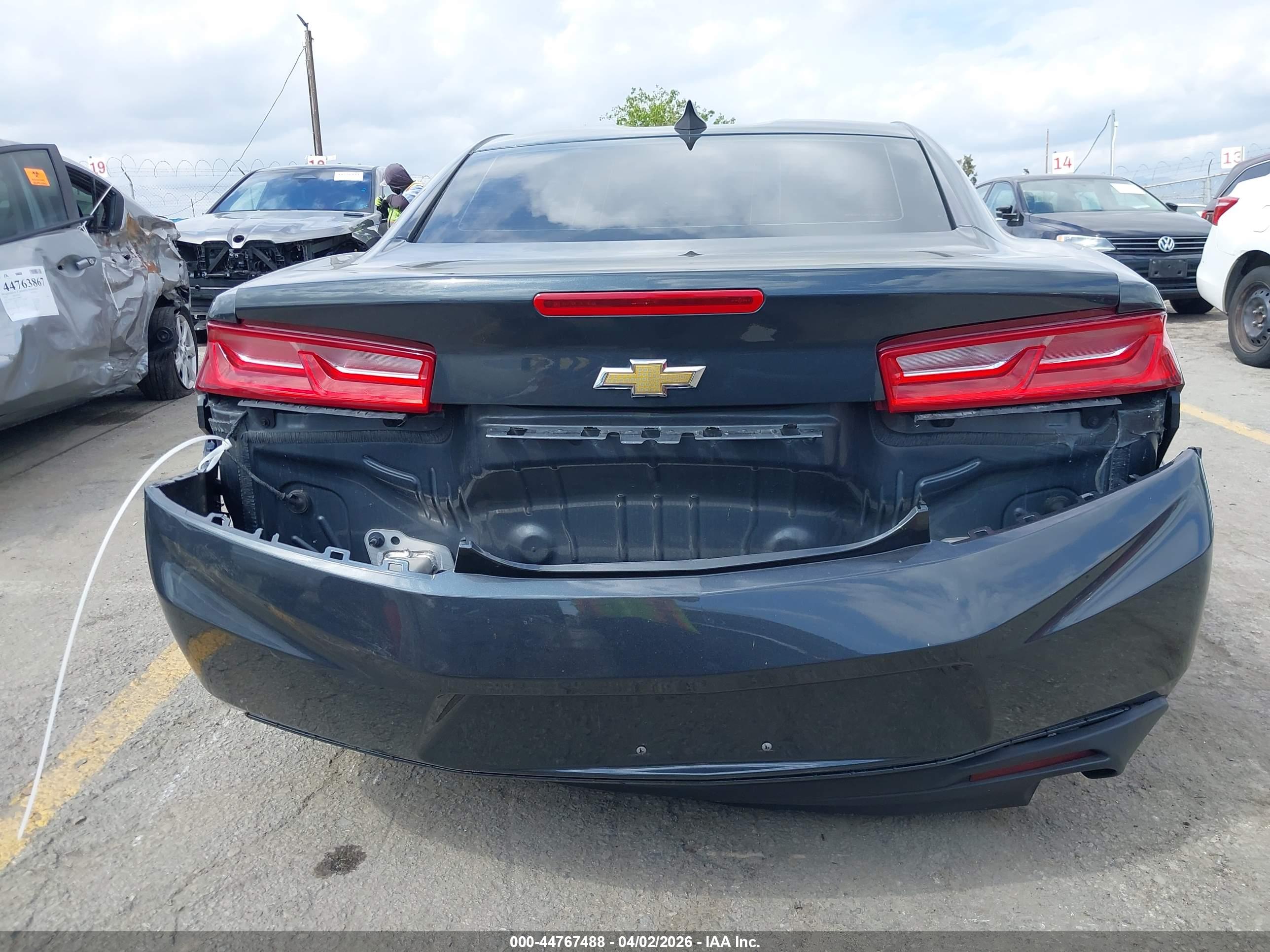 CHEVROLET CAMARO image 6